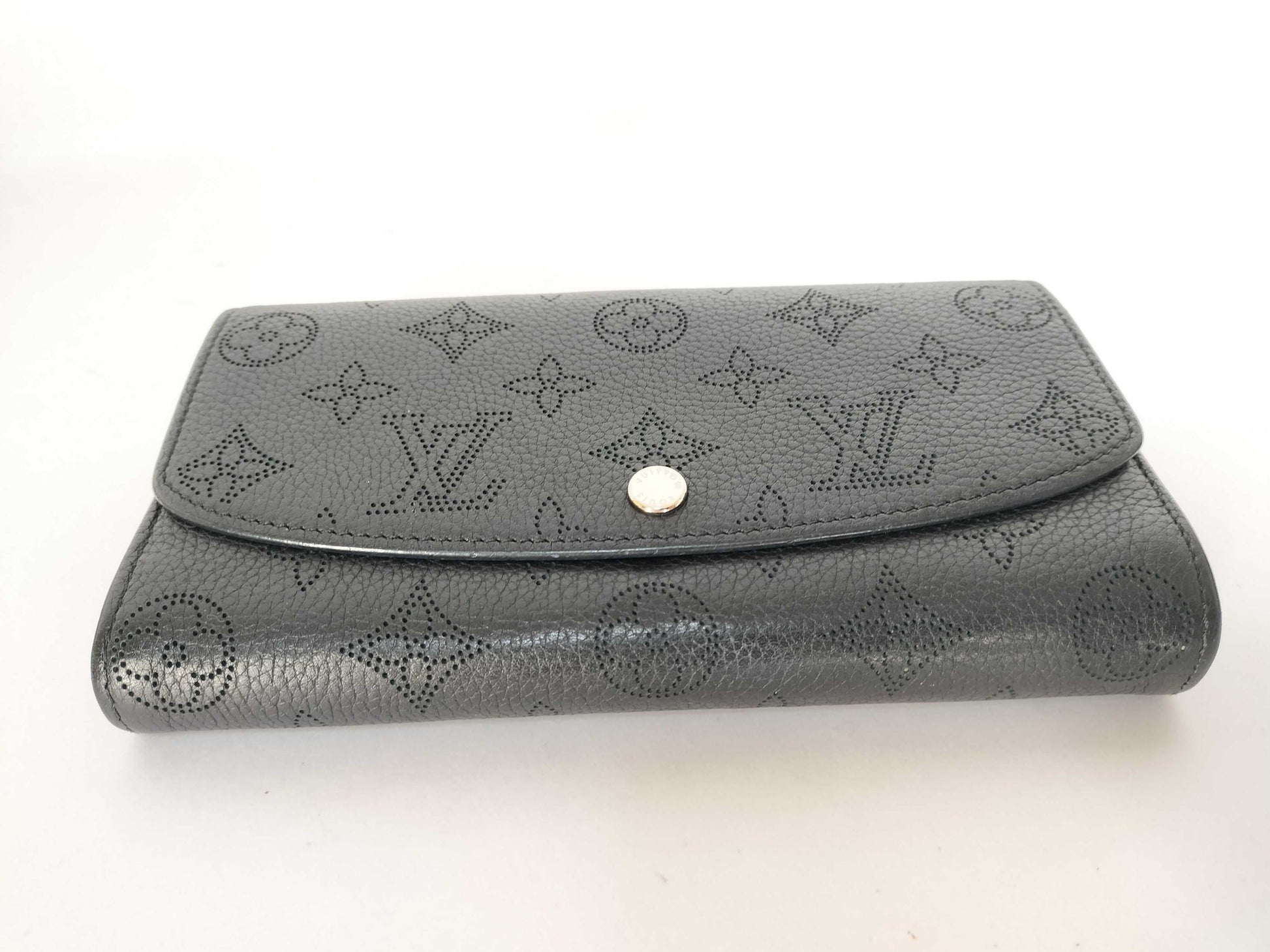 LOUIS VUITTON Mahina Louis Vuitton Porte-Feuille Iris Wallet M60143 Wallet