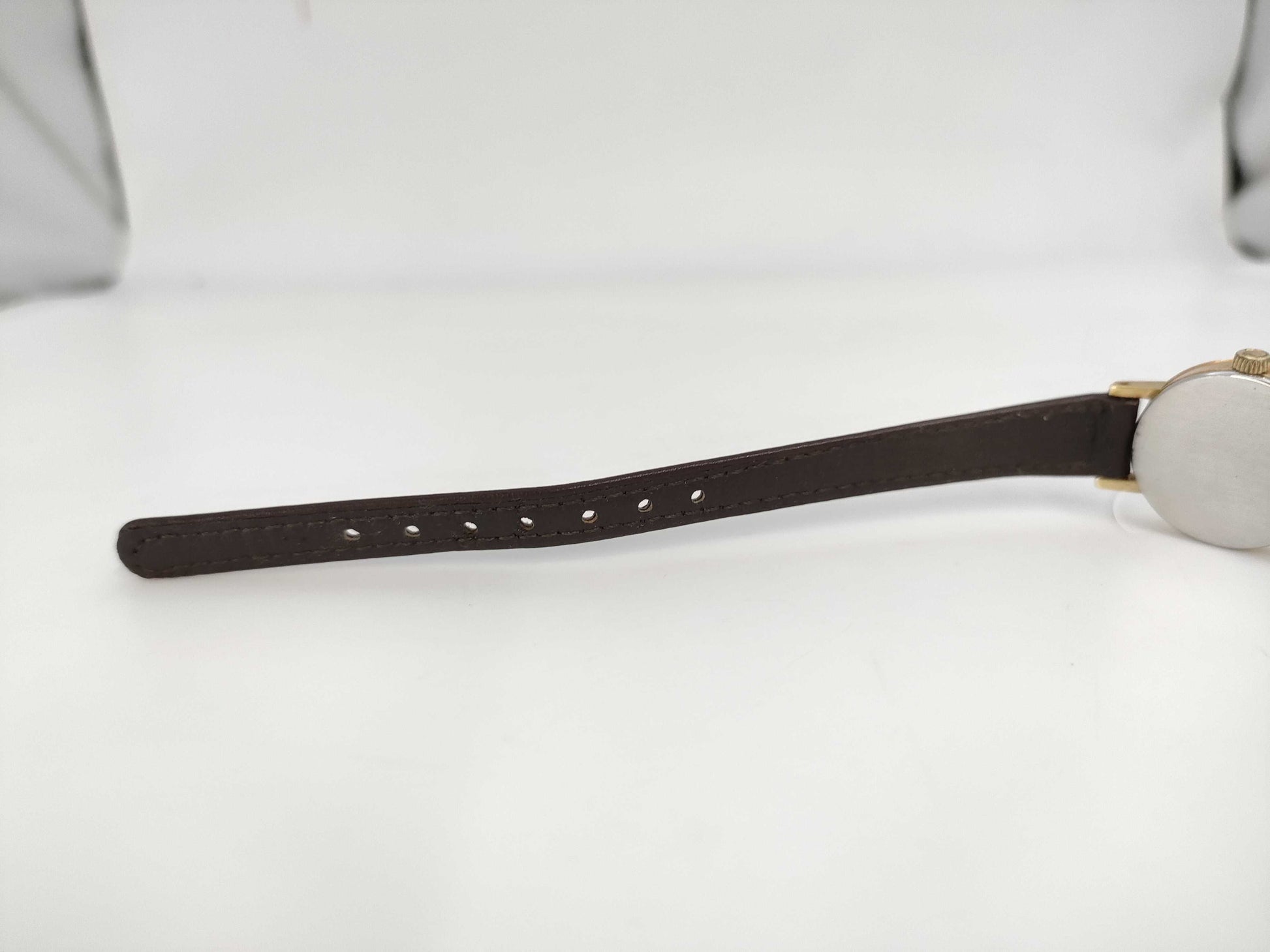 OMEGA Geneva Hand-Wound Immovable Women's Watch