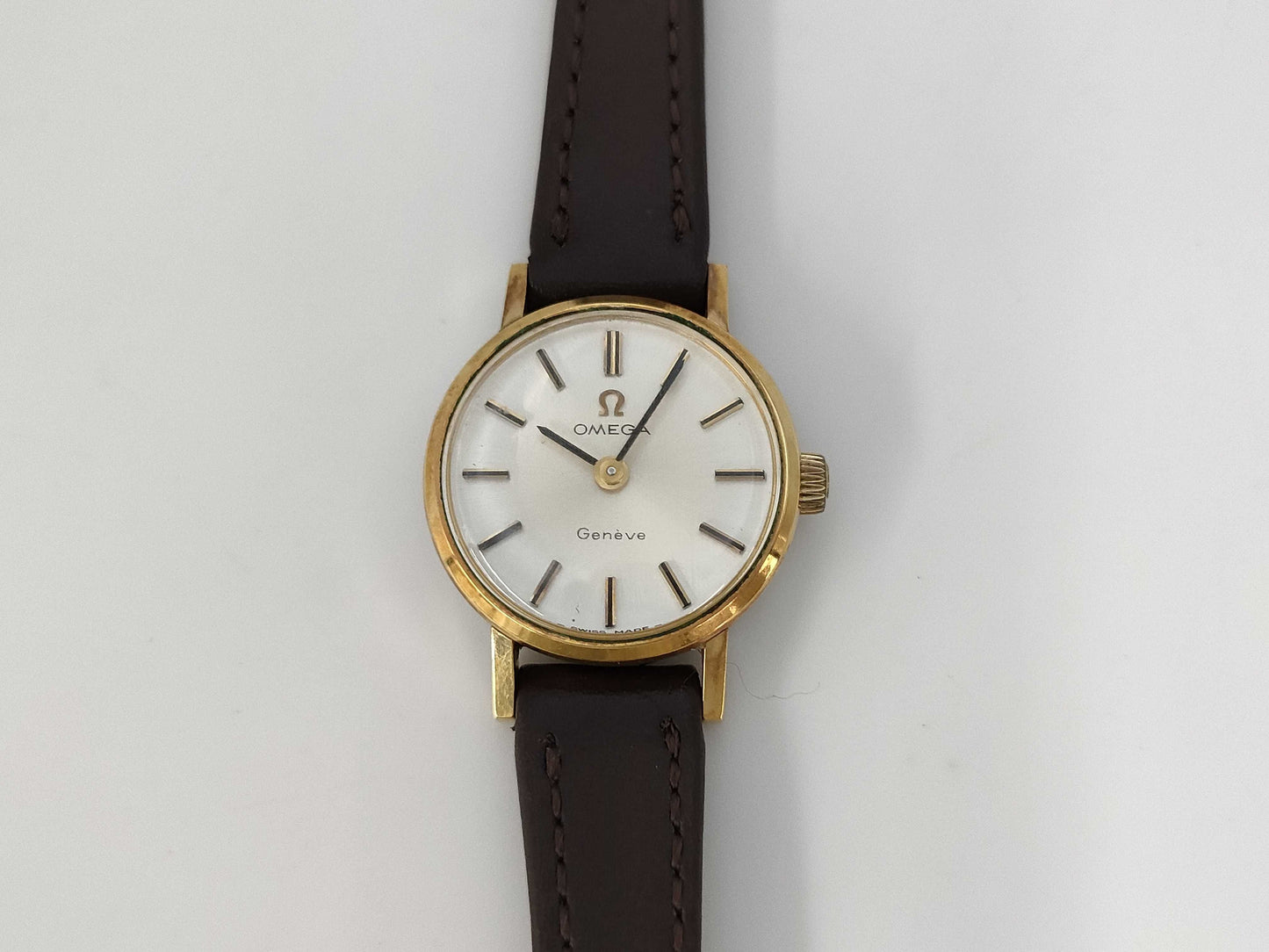 OMEGA Geneva Hand-Wound Immovable Women's Watch