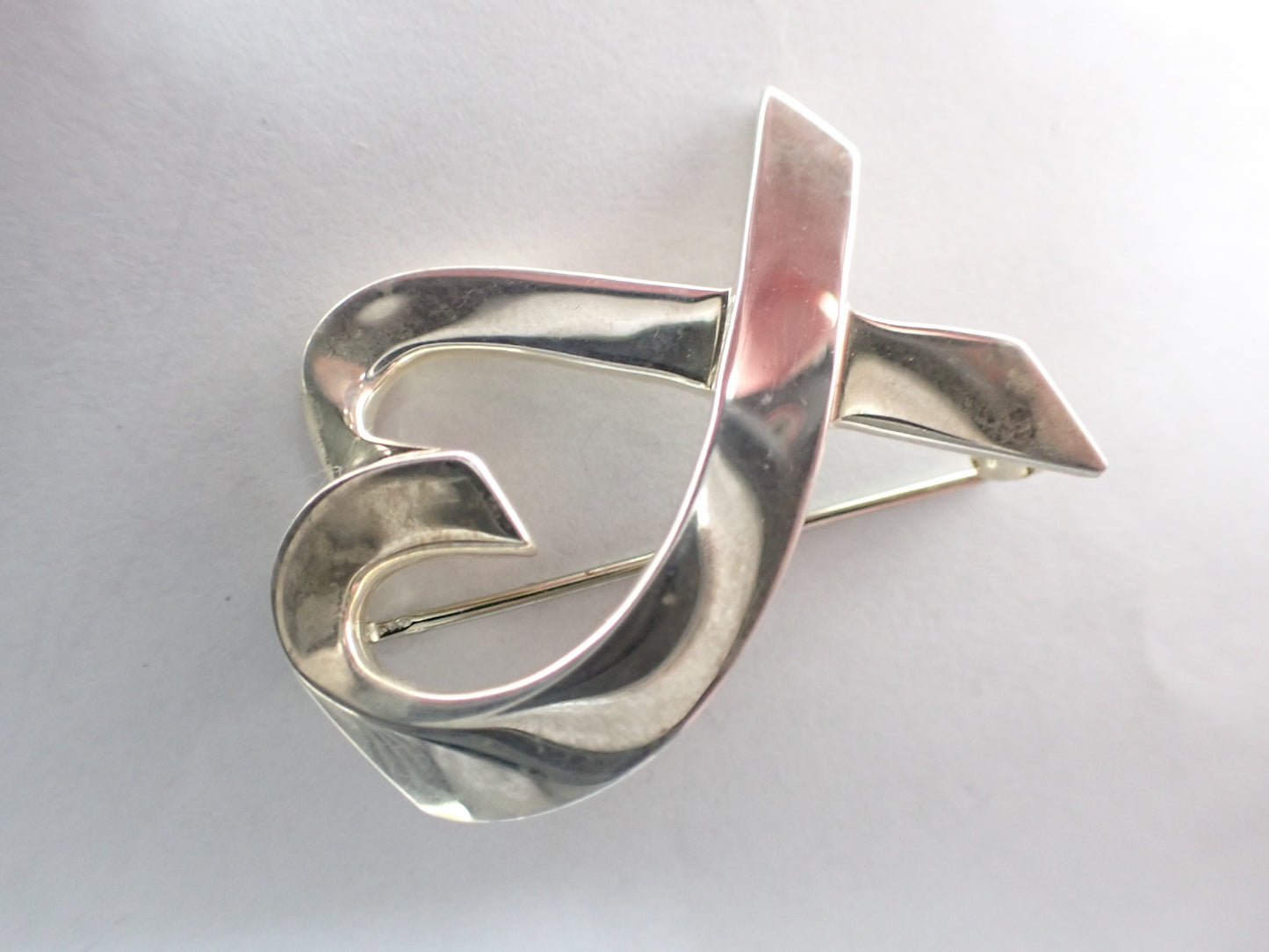 Tiffany&Co. Paloma Picasso Loving Heart Pin Brooch 5.3g Brooch