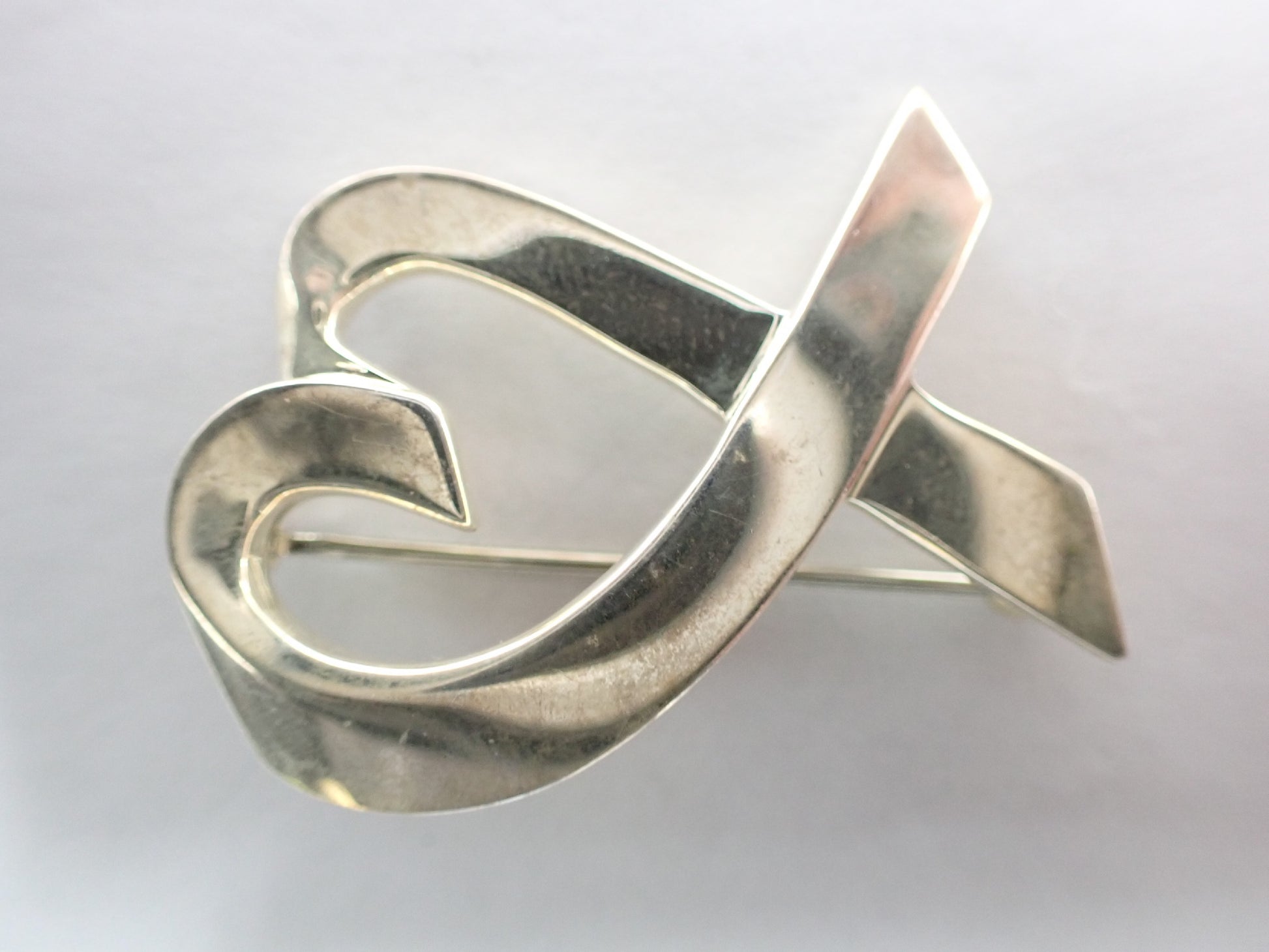 Tiffany&Co. Paloma Picasso Loving Heart Pin Brooch 5.3g Brooch