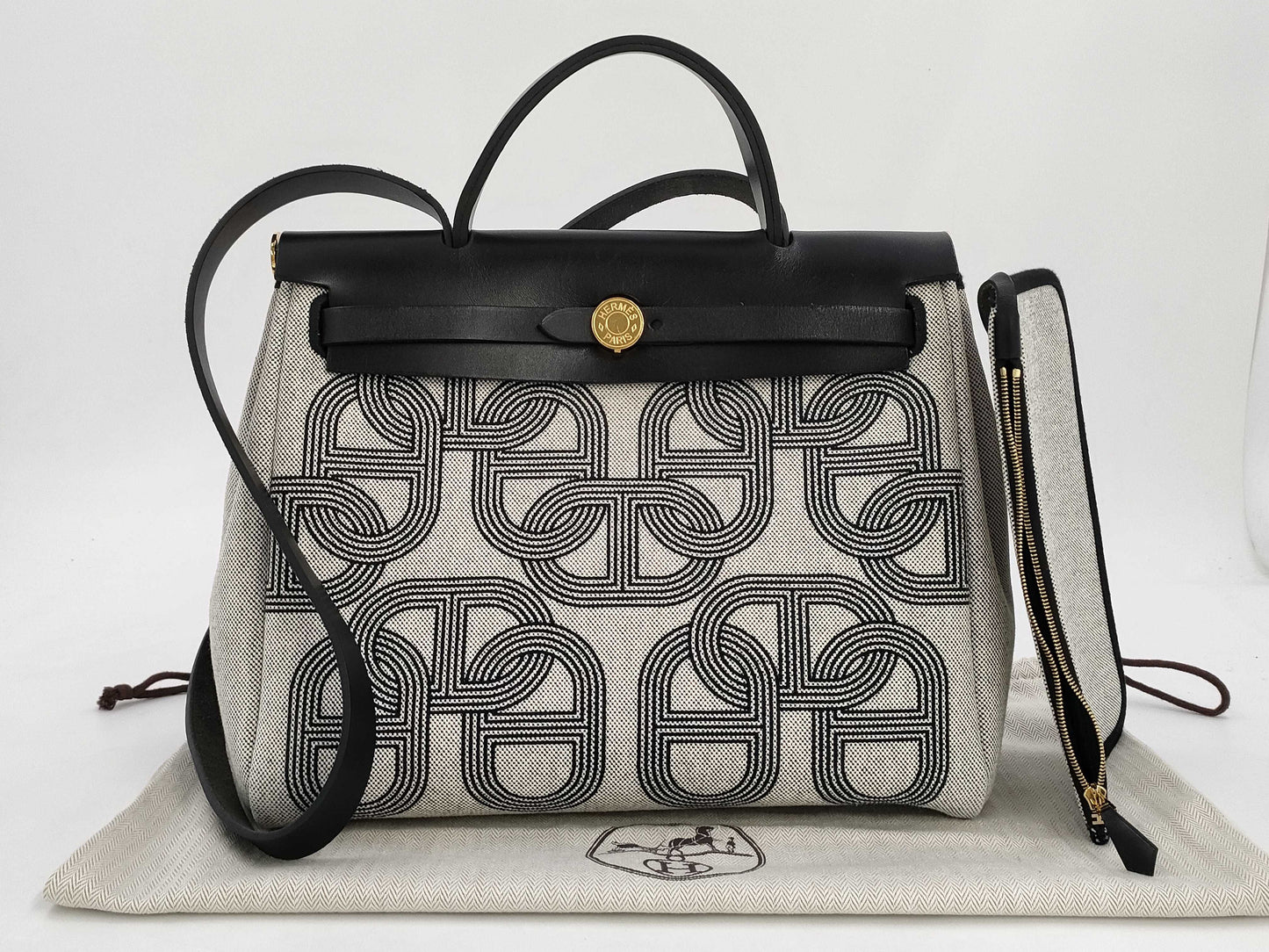 HERMES Aleback Shoulder Bag