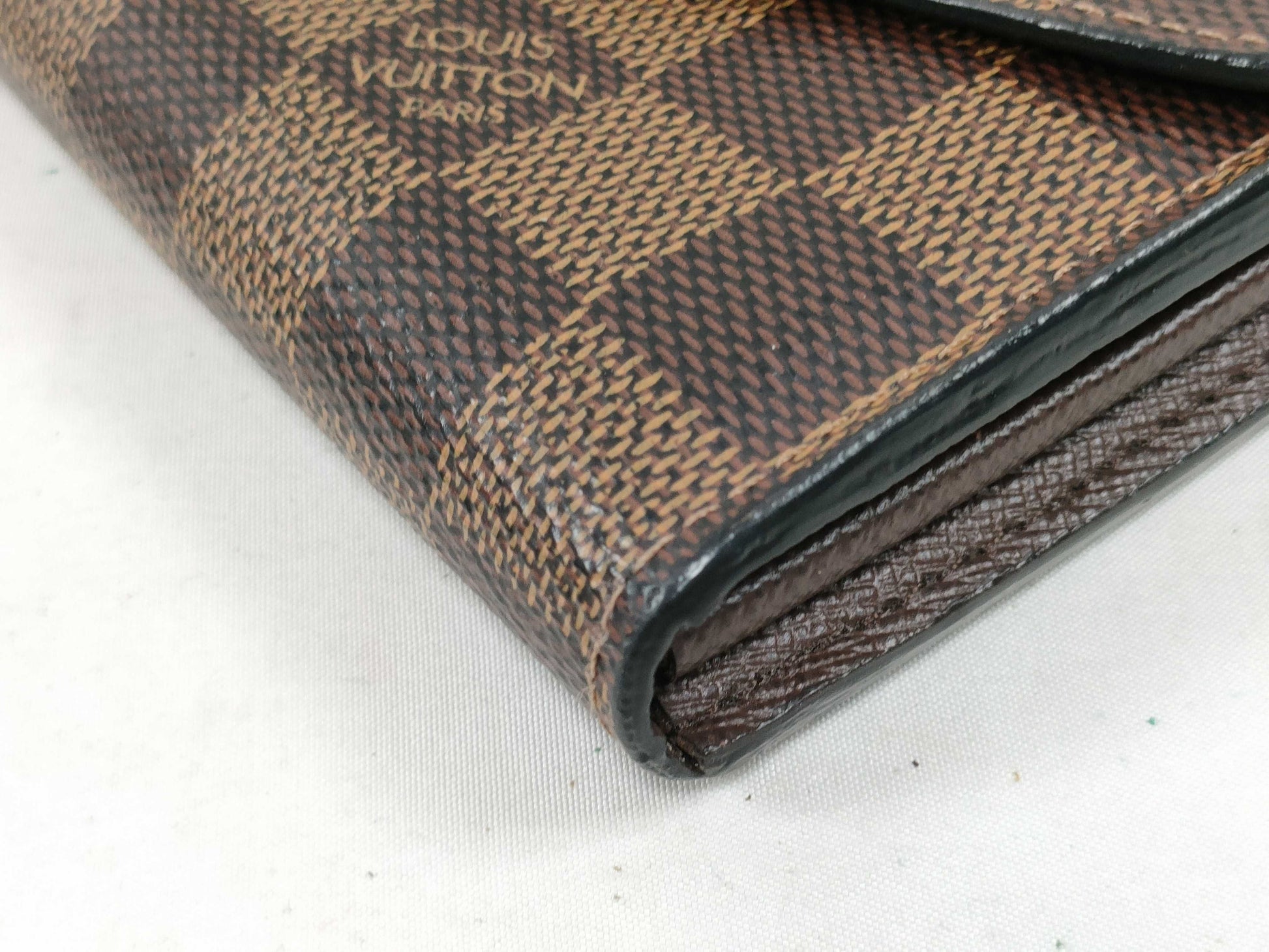 LOUIS VUITTON Damier Louis Vuitton Wallet Wallet
