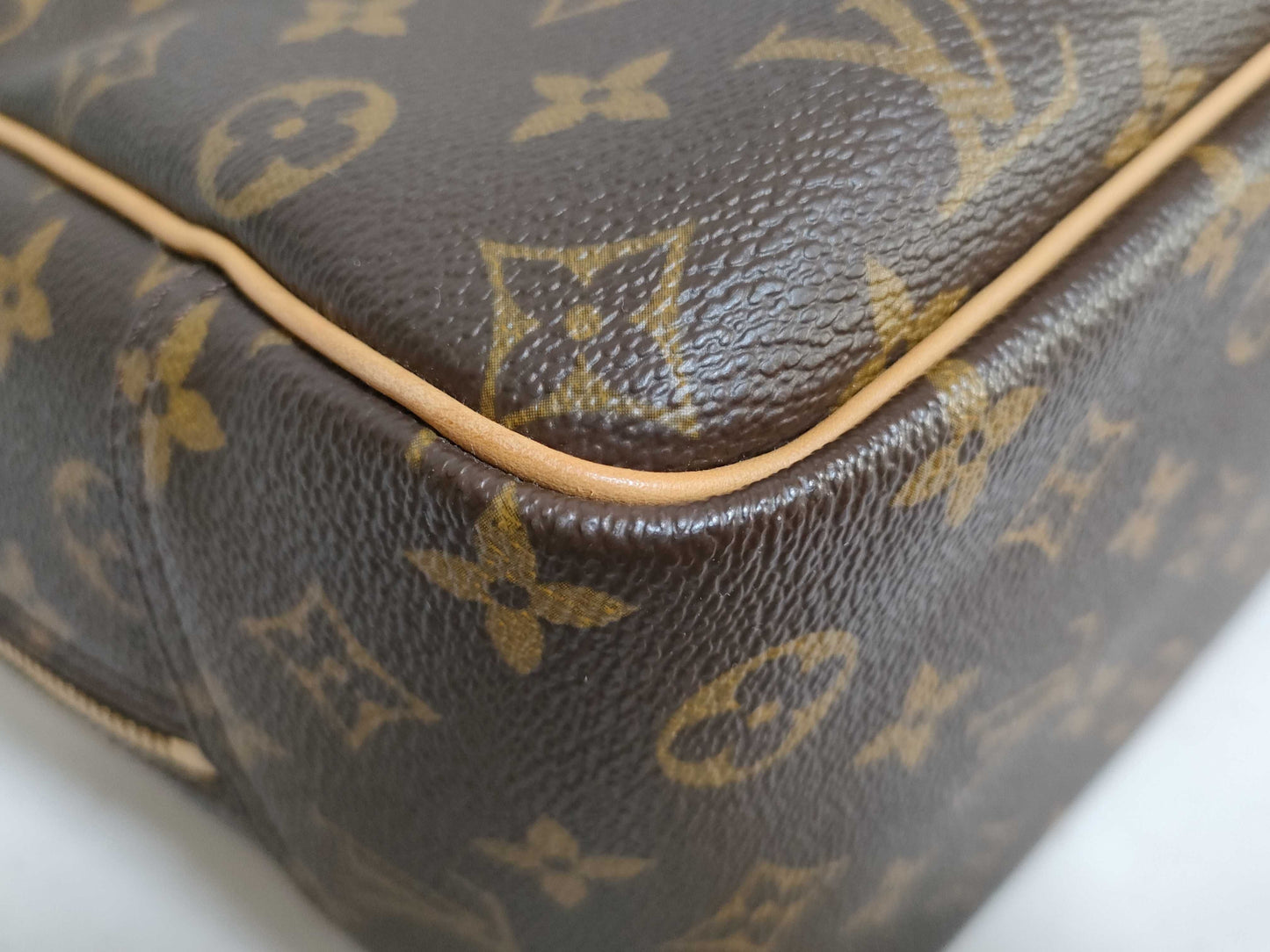 LOUIS VUITTON Monogram LV Deauville Handbag