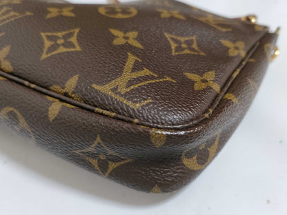 LOUIS VUITTON Monogram LV Accessory Pouch Handbag