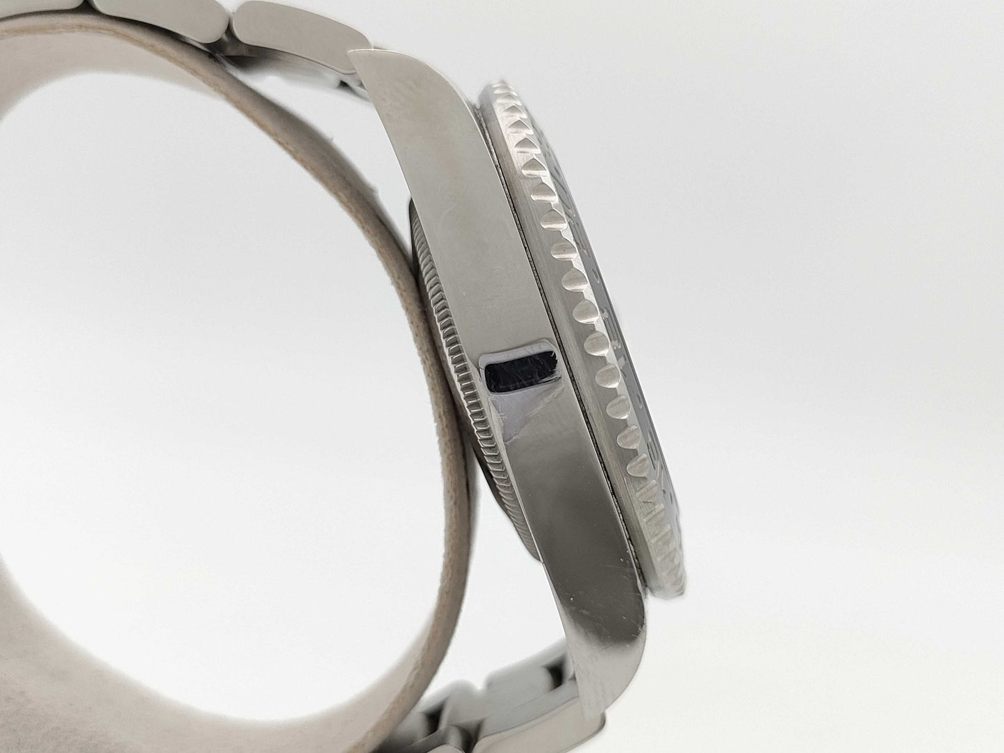 ROLEX 116710LN 752S1488 Black Dial Oyster Breath Men's Watch