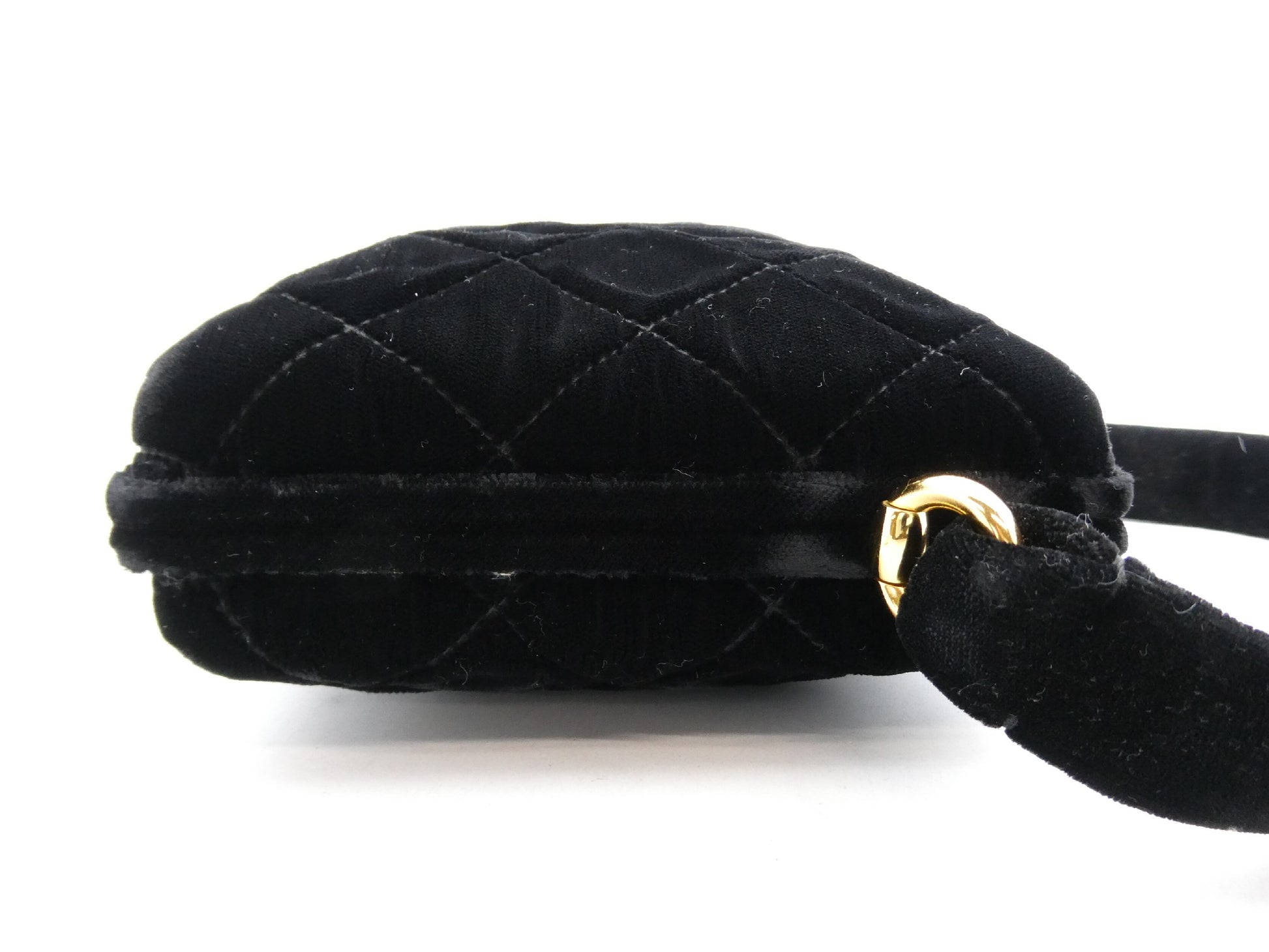 CHANEL Matrasse Velor Cocomark Mouth Mouth Handbag