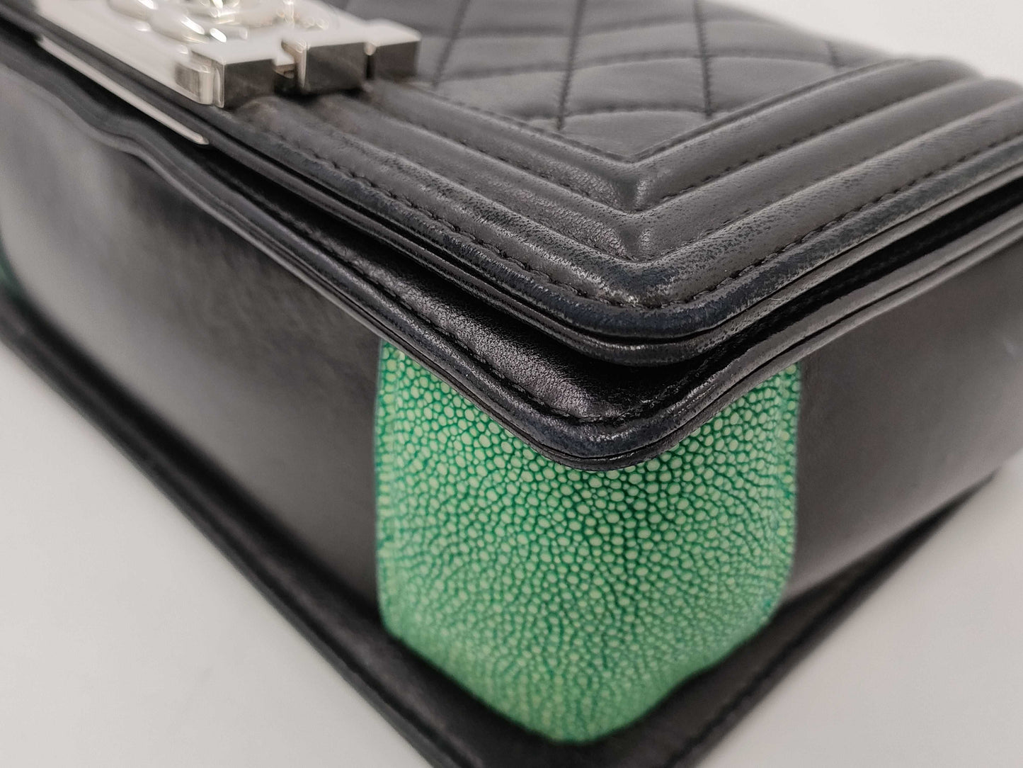 CHANEL BOY 2012 Metiers d'Art Collection Aye Leather Shoulder Bag