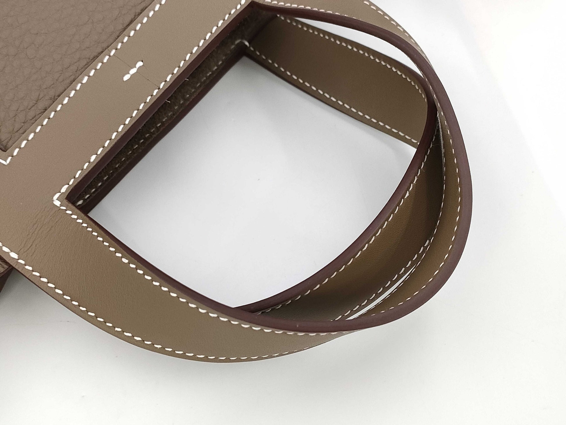 HERMES In-the-Loop 23 Etoup Tryon W-Engraved Handbag