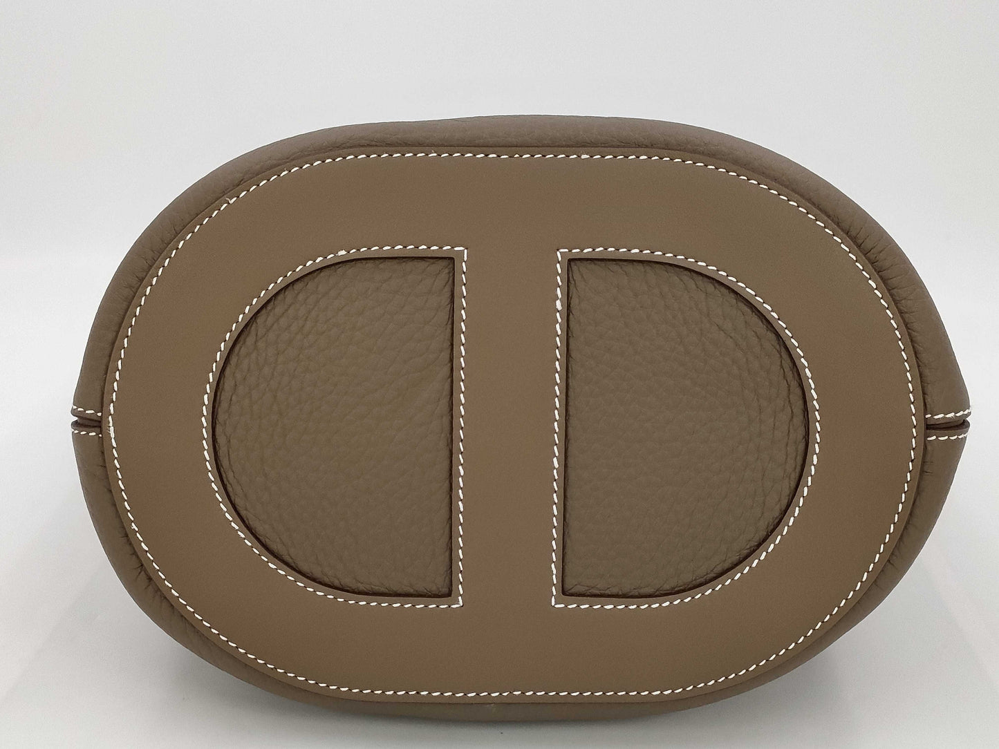 HERMES In-the-Loop 23 Etoup Tryon W-Engraved Handbag