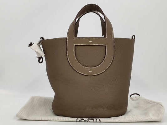 HERMES In-the-Loop 23 Etoup Tryon W-Engraved Handbag