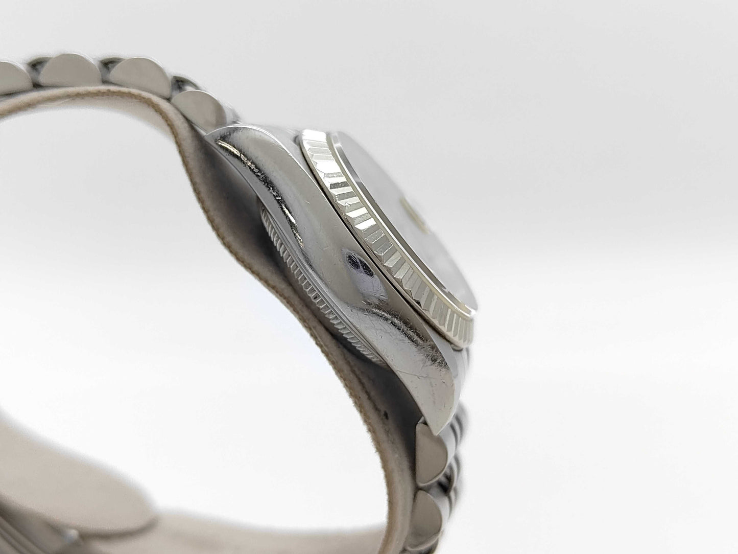 ROLEX 69174 U278875 Silver Dial Women's Watch