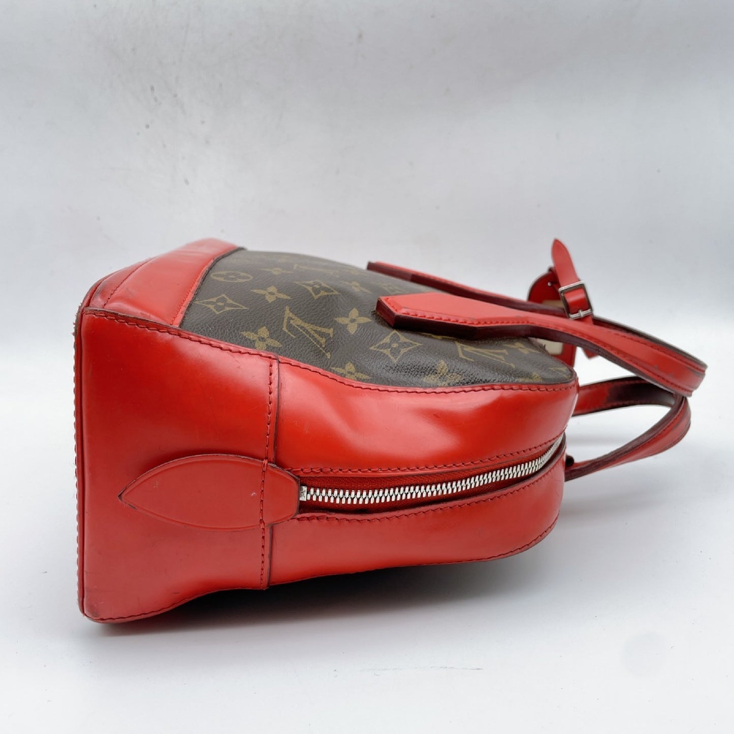 LOUIS VUITTON Monogram Dora PM 2WAY Handbag