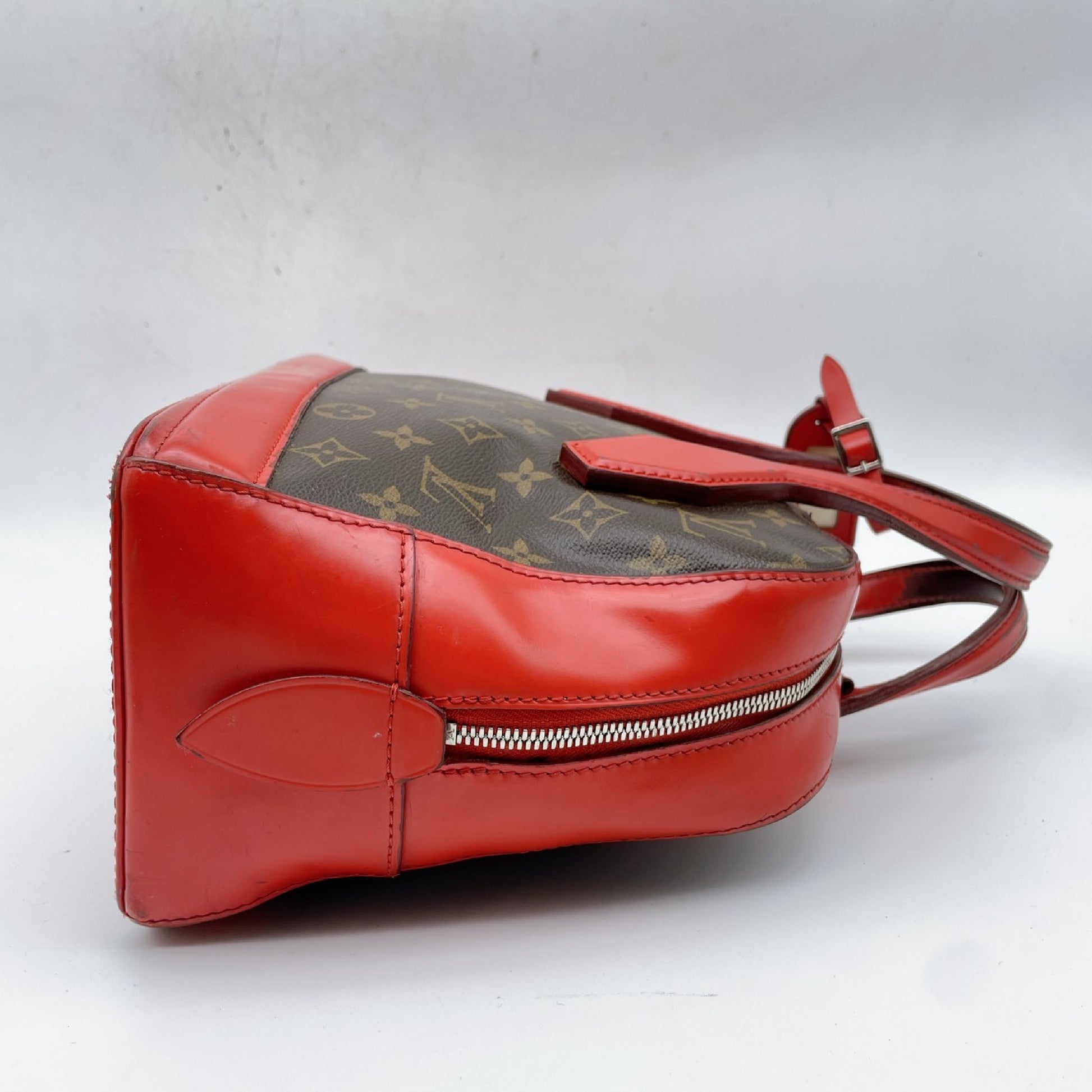 LOUIS VUITTON Monogram Dora PM 2WAY Handbag