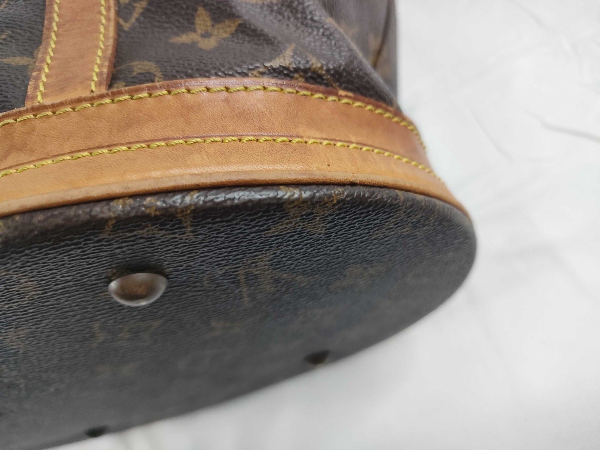 LOUIS VUITTON Monogram Louis Vuitton Monogram Bucket GM M42236 Shoulder Bag