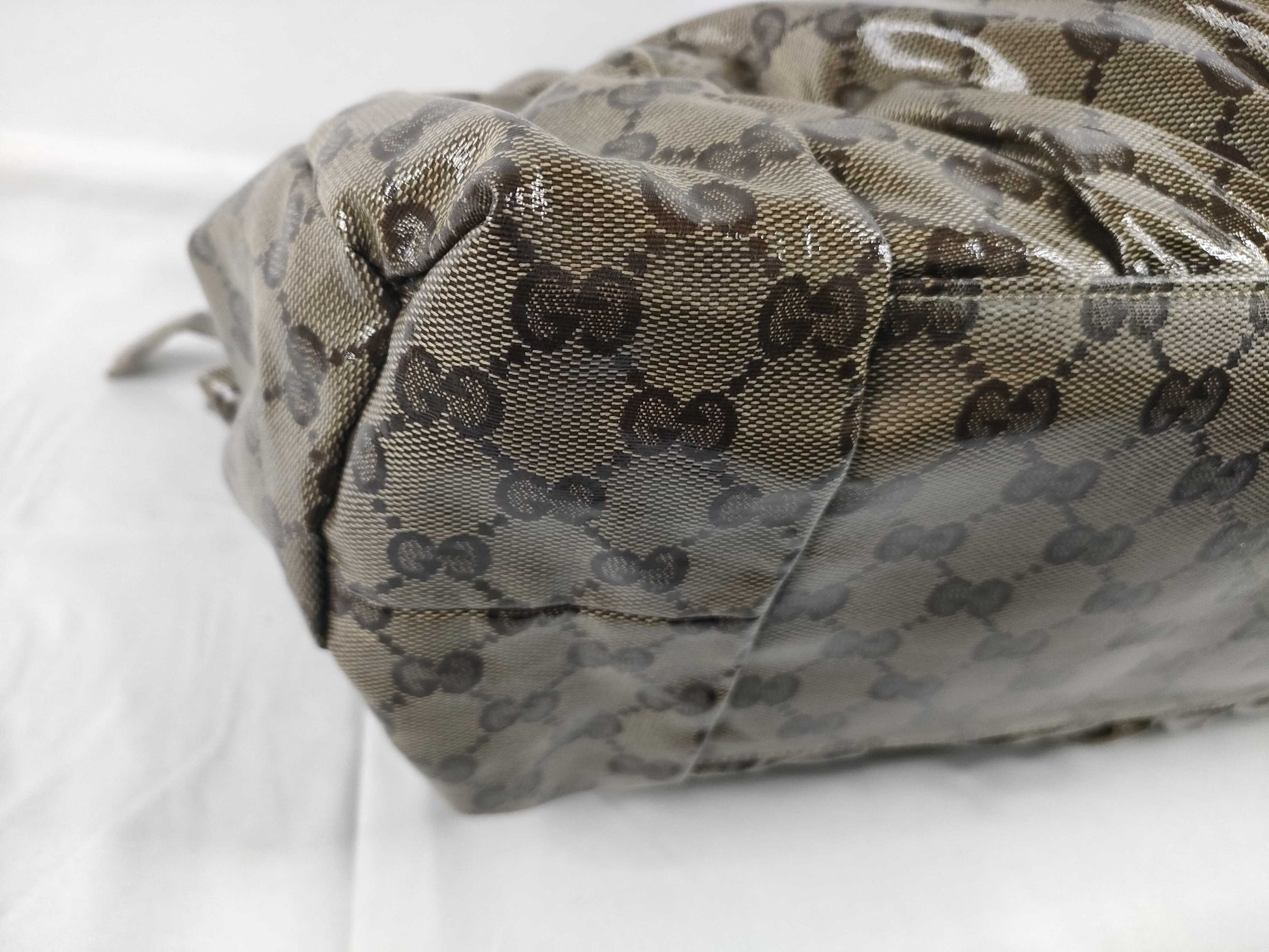 GUCCI GG Crystal Gucci GG Crystal Hysteria Handbag Handbag