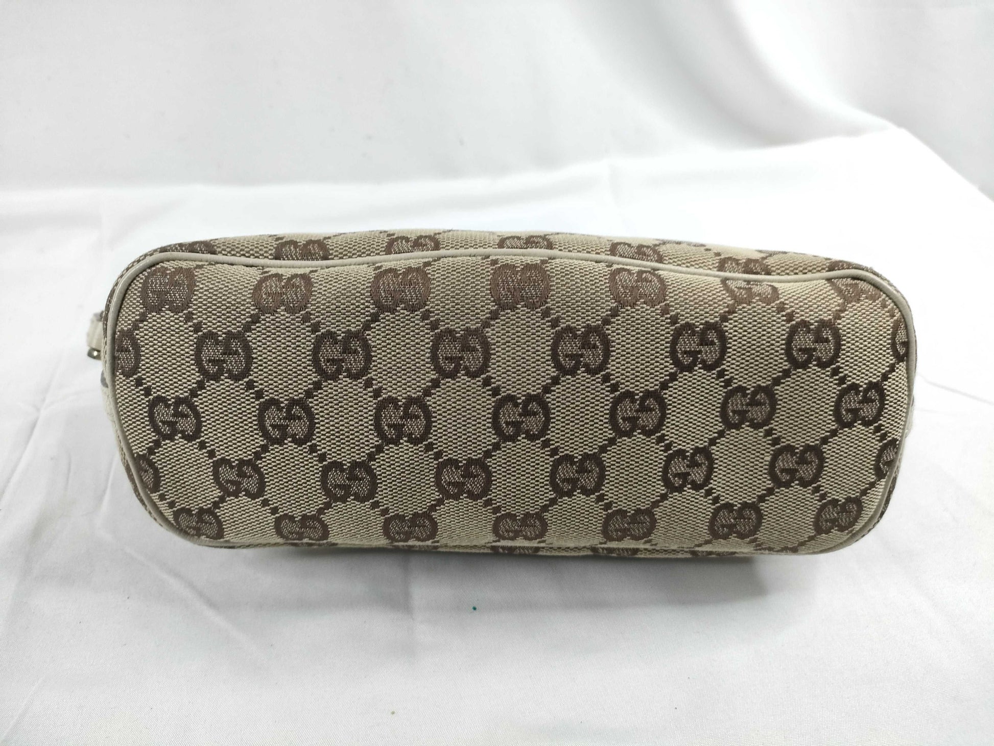 GUCCI GG Canvas Gucci GG Canvas Handbag White Handbag