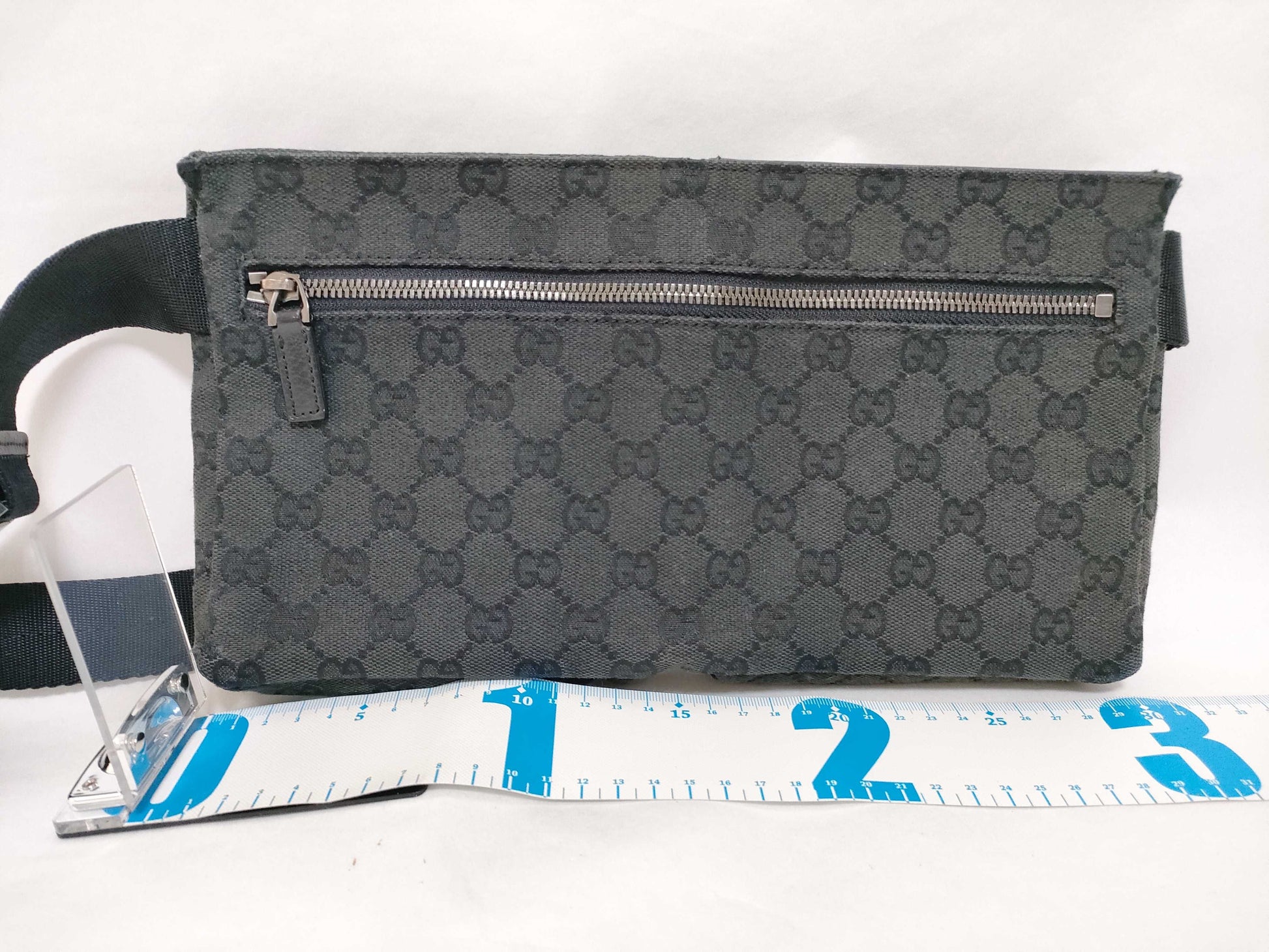 GUCCI GG Canvas Gucci GG Canvas Shoulder Bag Black Waist Bag