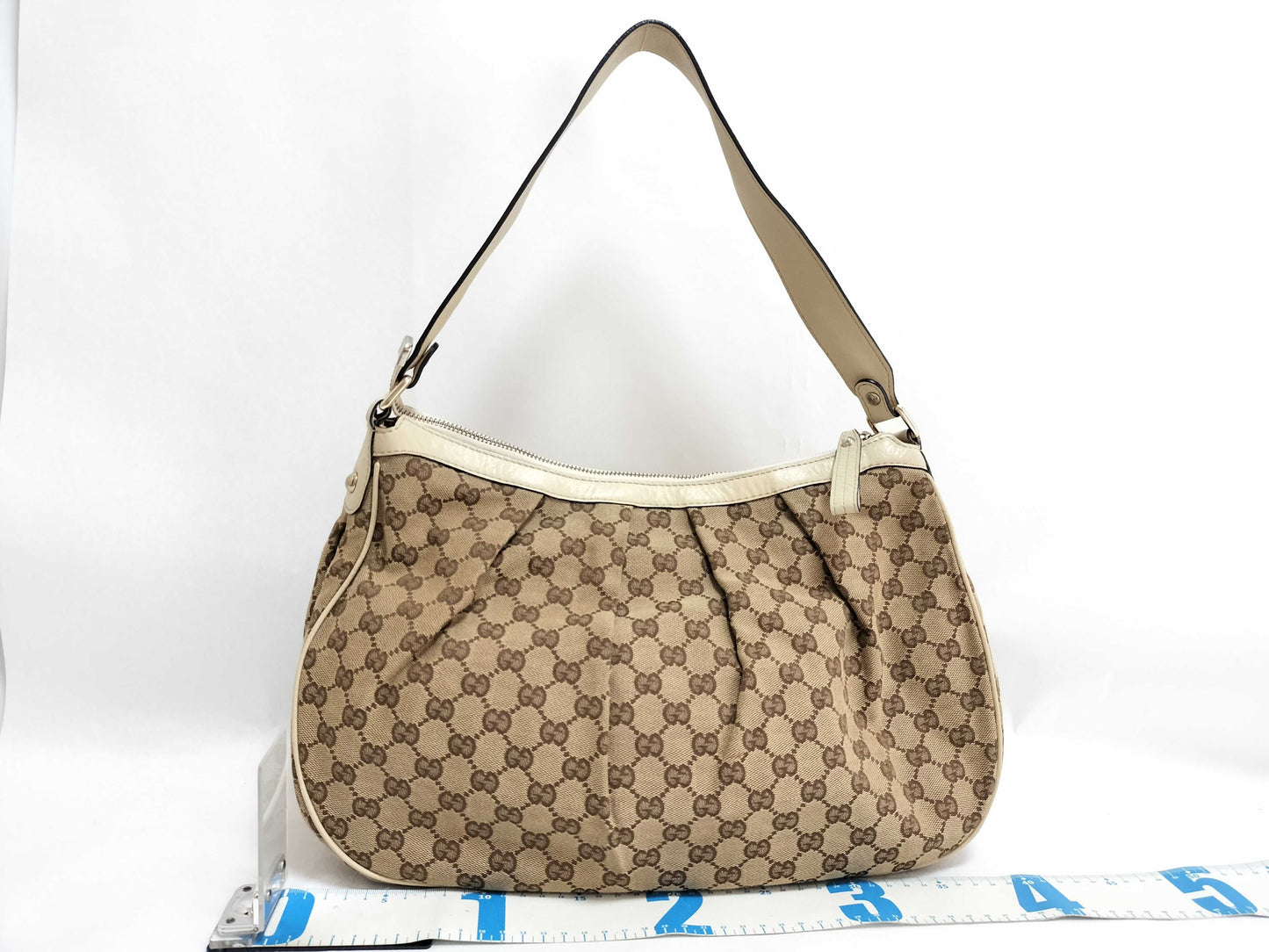 GUCCI GG Canvas Gucci GG Canvas One Shoulder Bag White Shoulder Bag