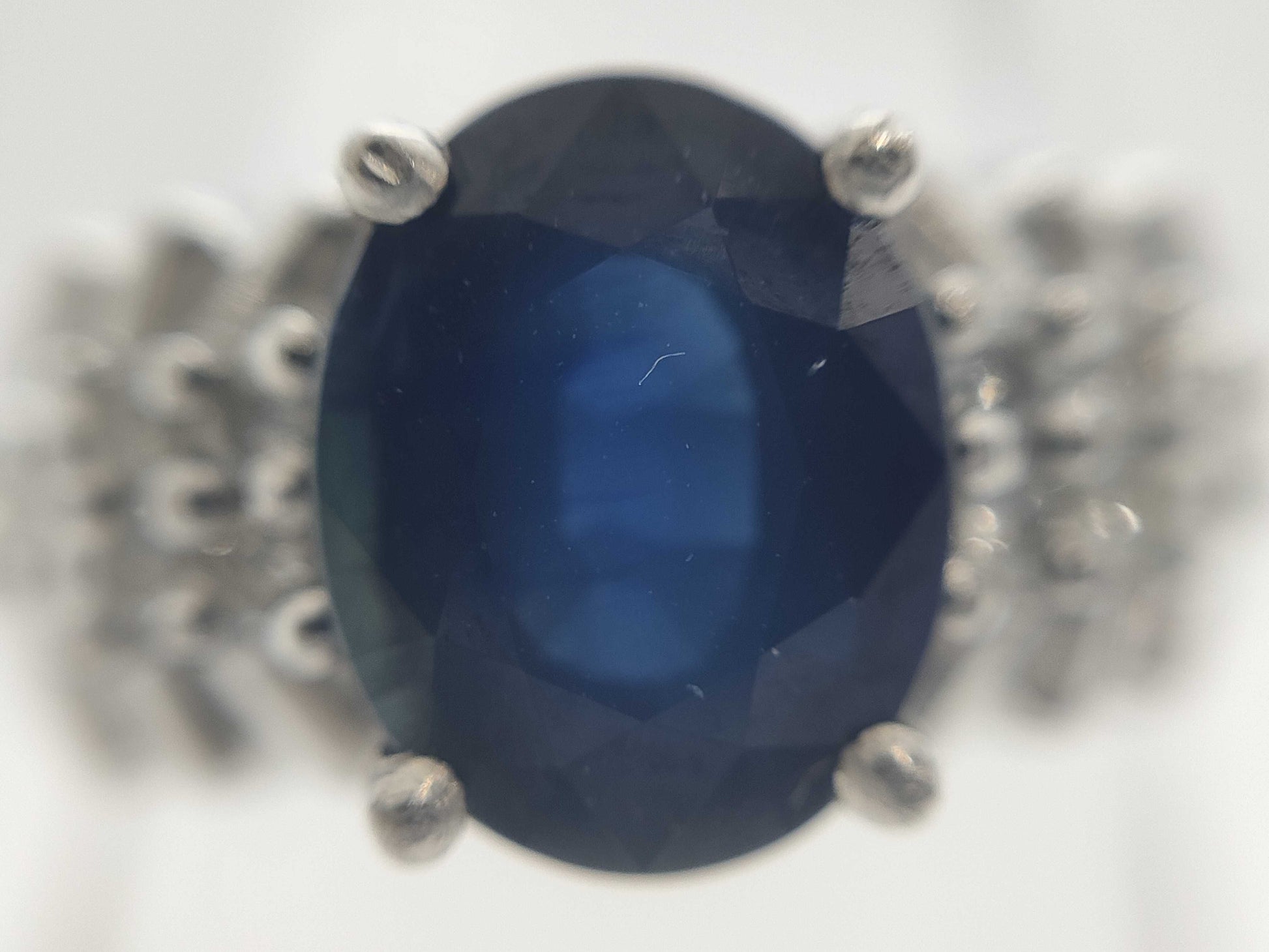 S2.40ct D0.13ct PT900 8.0g Ring 