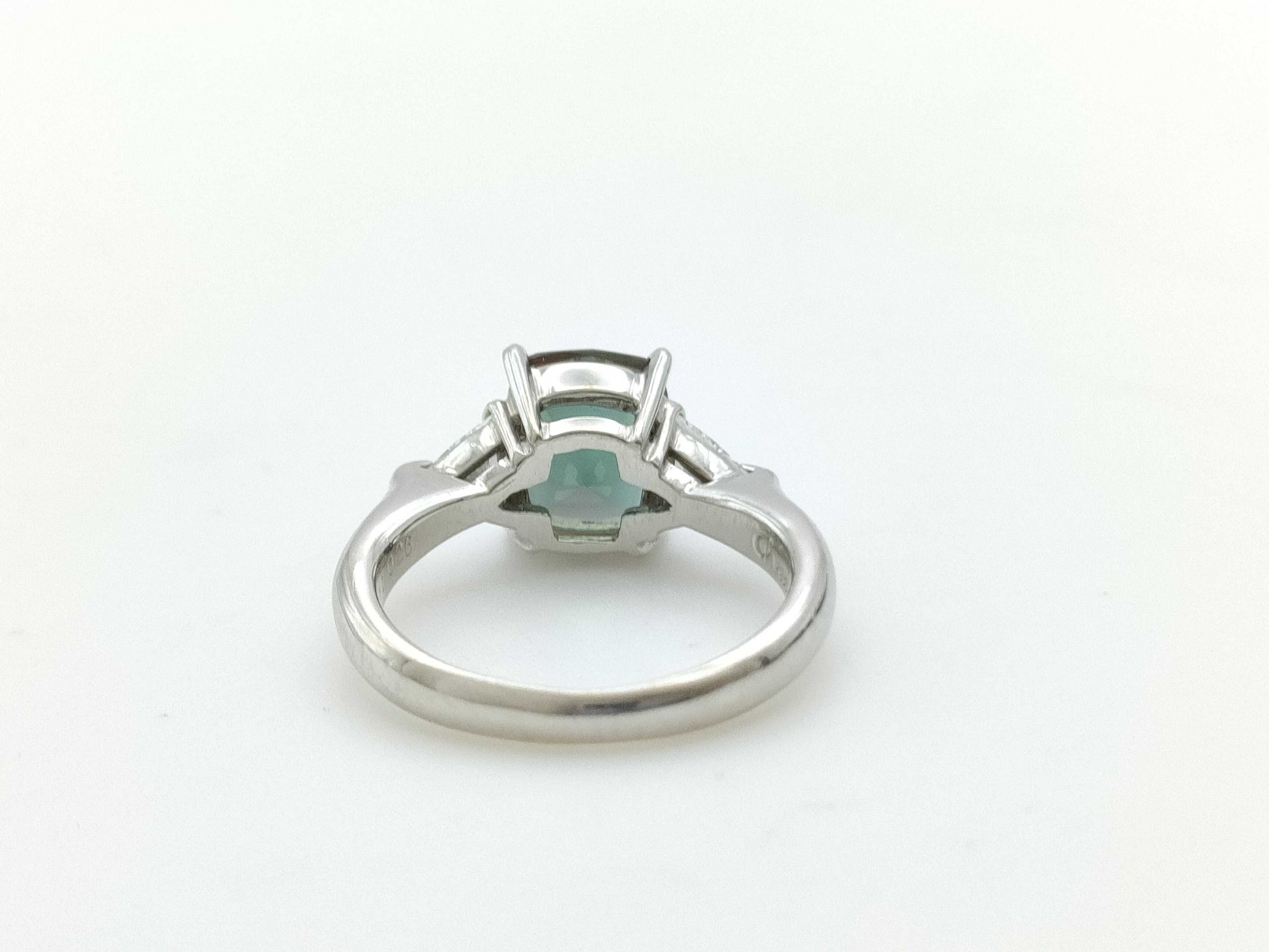 CRESCENT VERT Colored Stone 2.52ct D0.26ct Pt950 6.7g Ring 