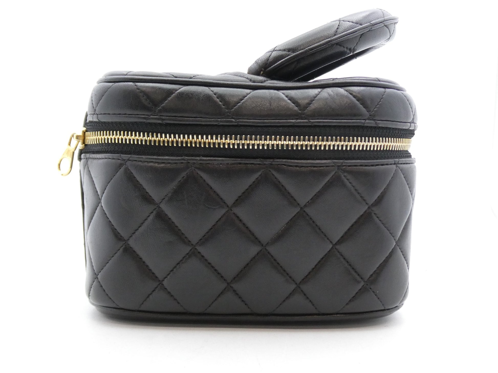 CHANEL Matrasse Leather Vanity Bag