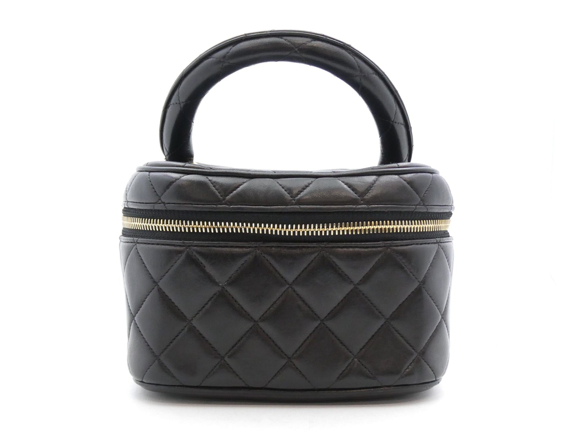 CHANEL Matrasse Leather Vanity Bag