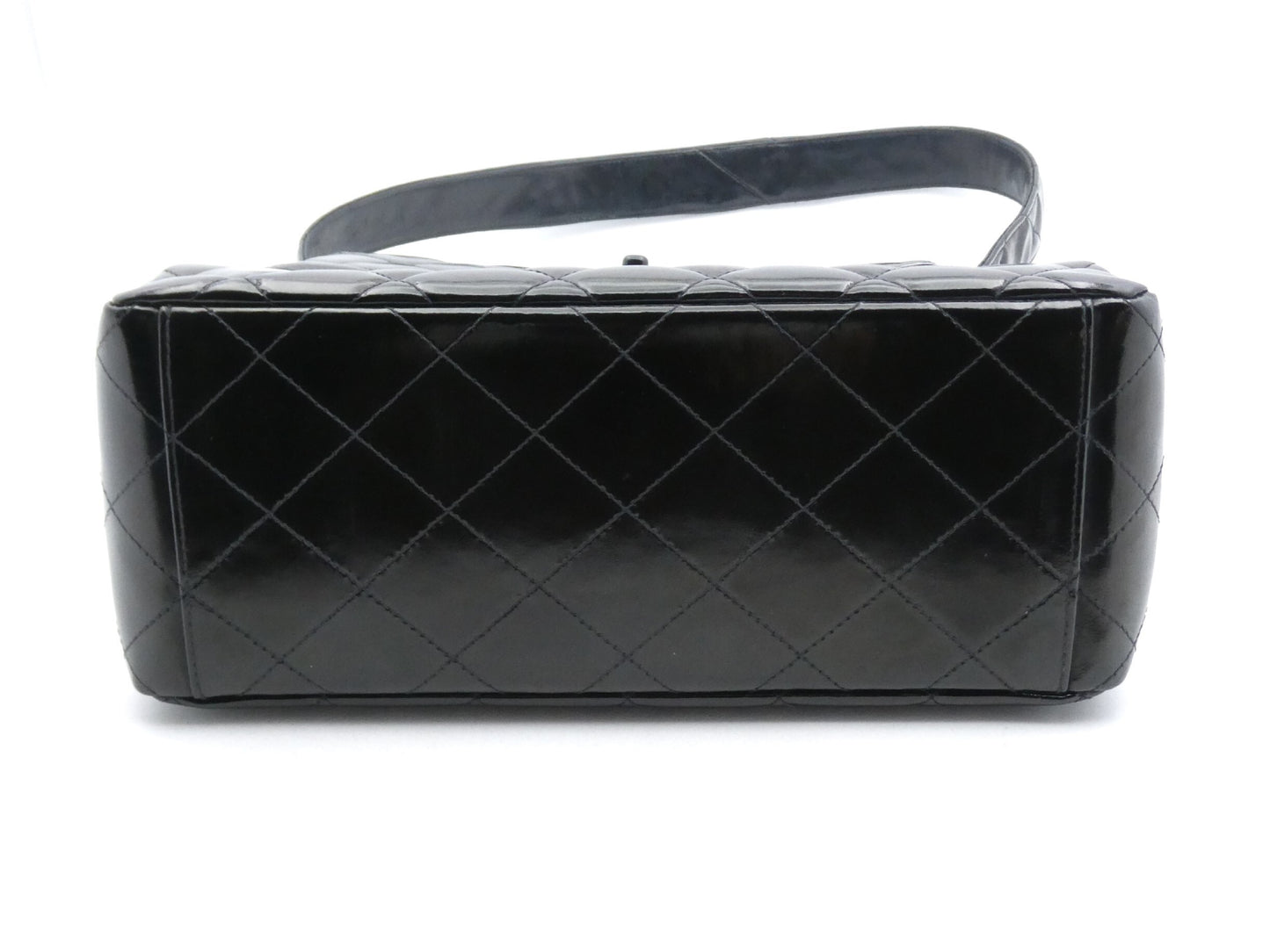 CHANEL Matlasse Enamel Cocomark Turnlock Shoulder Bag