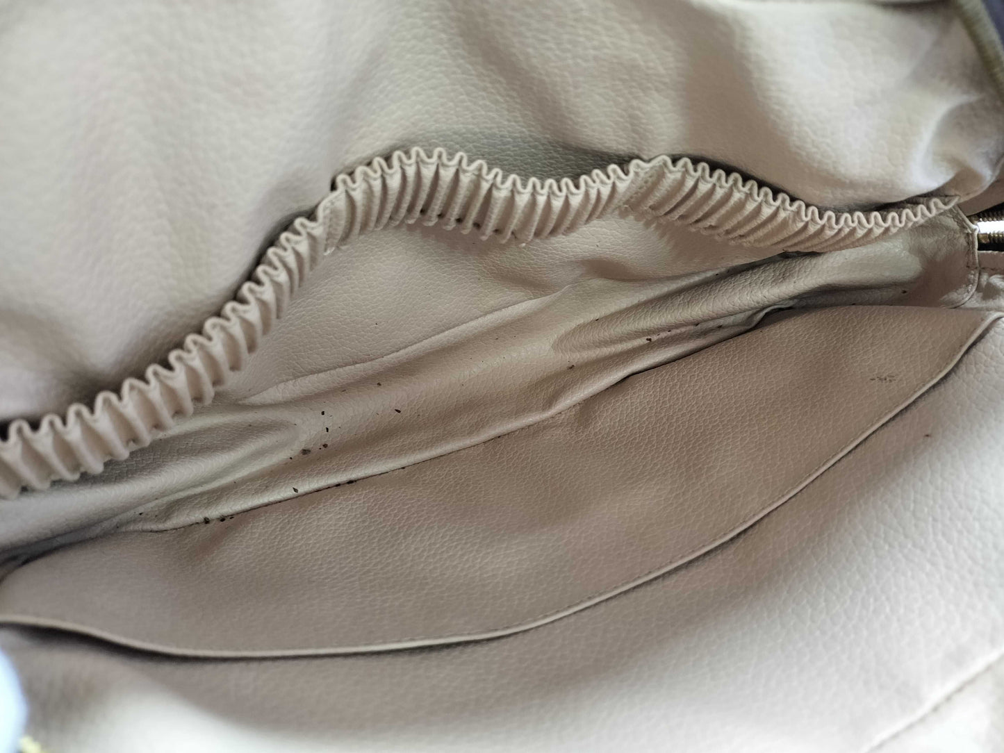 LOUIS VUITTON Monogram LV Monogram Truth Toilette 28 M47522 N00961 Pouch