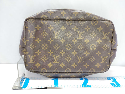 LOUIS VUITTON Monogram LV Monogram Truth Toilette 28 M47522 N00961 Pouch