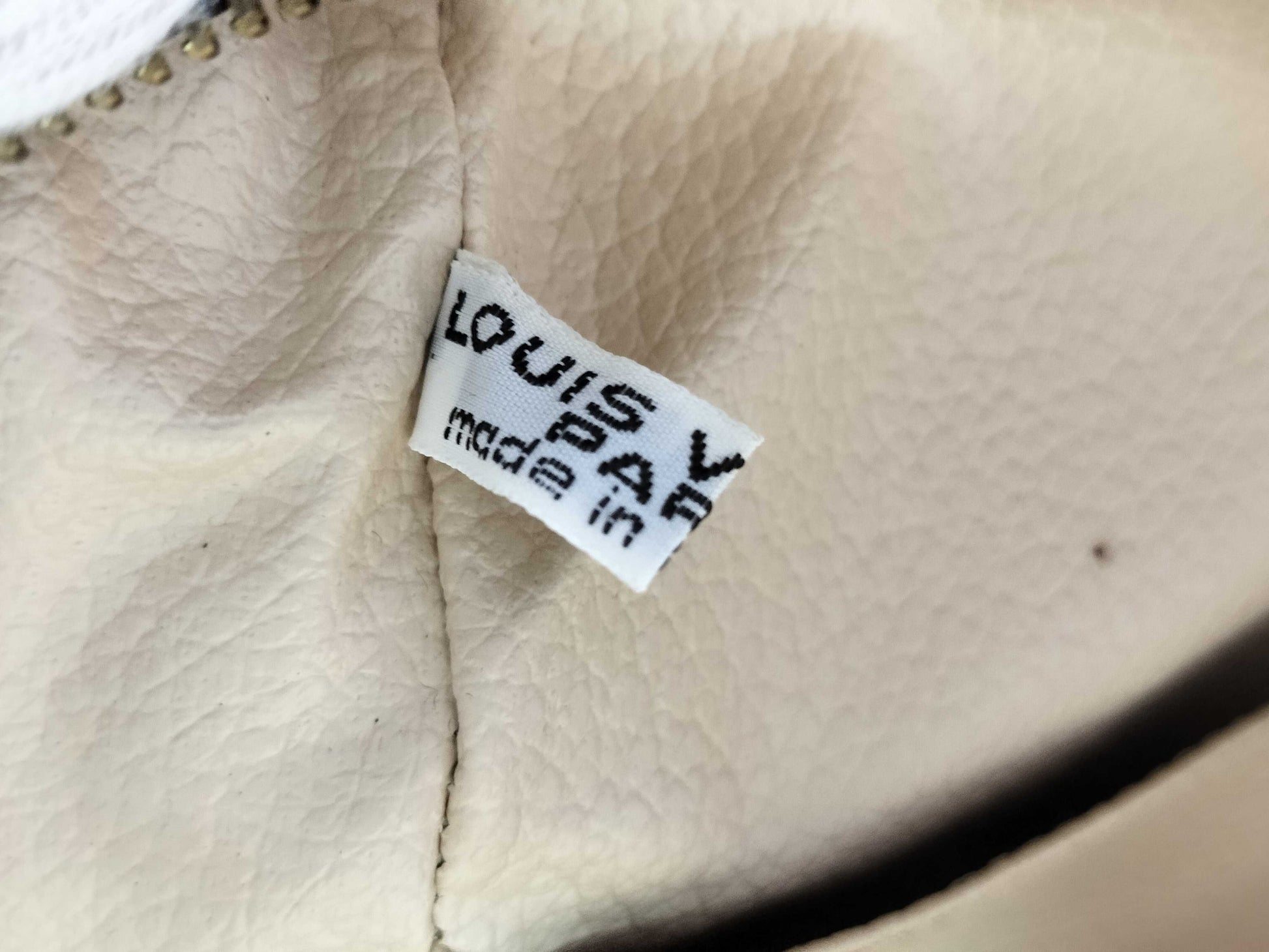 LOUIS VUITTON Monogram LV Monogram Truth Toilette 28 M47522 N00961 Pouch