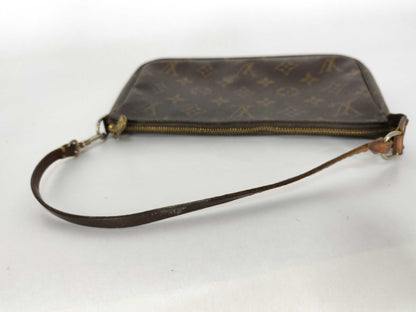 LOUIS VUITTON Monogram LOUIS VUITTON Monogram Vuitton Pochette Accessoir Pouch