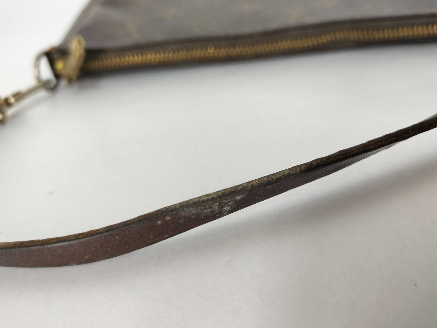 LOUIS VUITTON Monogram LOUIS VUITTON Monogram Vuitton Pochette Accessoir Pouch