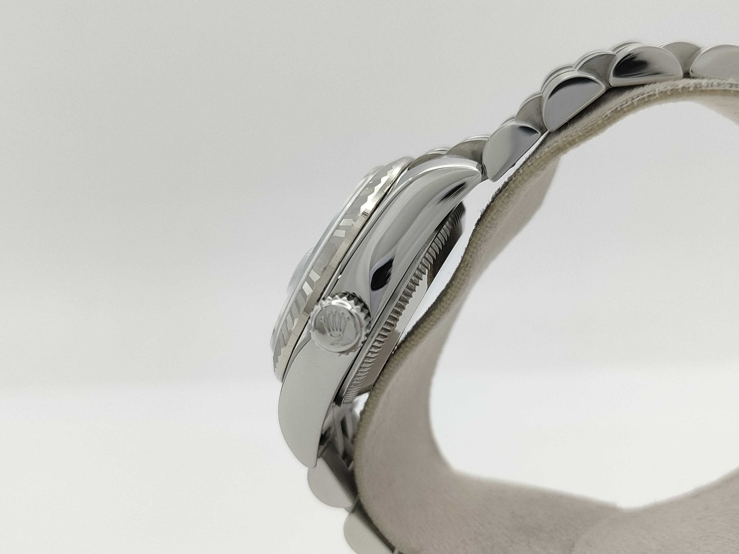 ROLEX 179174 Z357729 White Roman Jubilee Breath Women's Watch