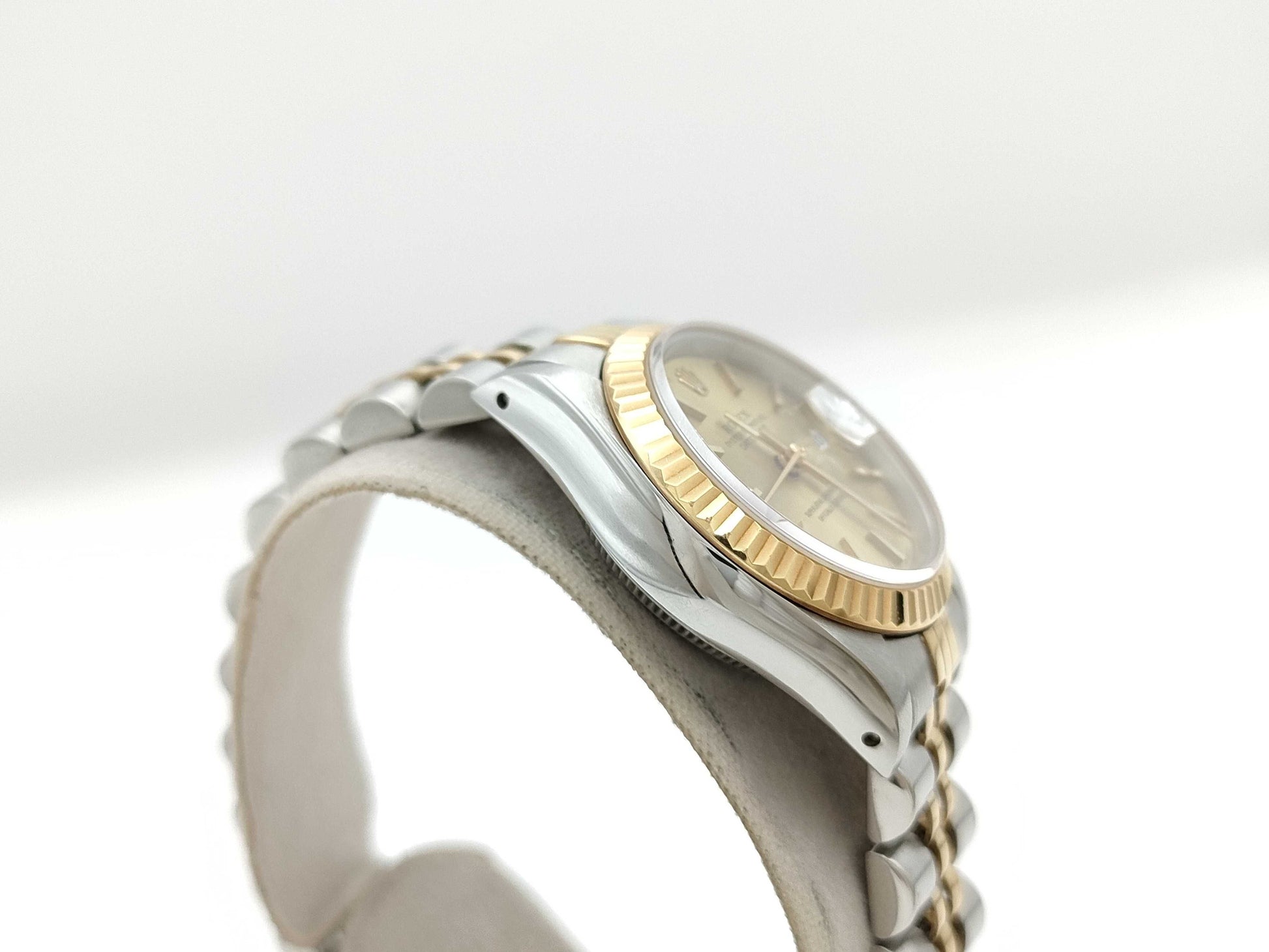 ROLEX 69173 R643367 Champagne Dial Jubilee Breath Women's Watch