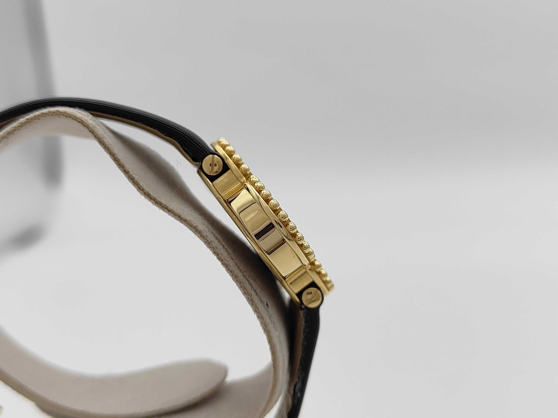 Van Cleef&Arpels HH136982 136574 Quartz Black Dial K18 Women's Watch