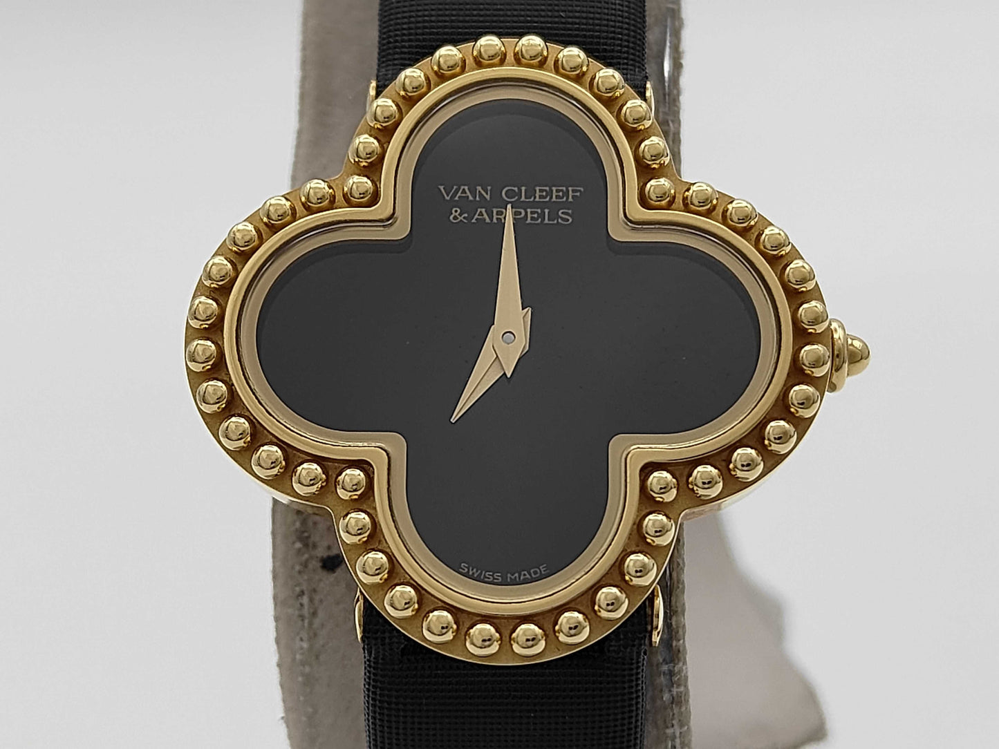 Van Cleef&Arpels HH136982 136574 Quartz Black Dial K18 Women's Watch