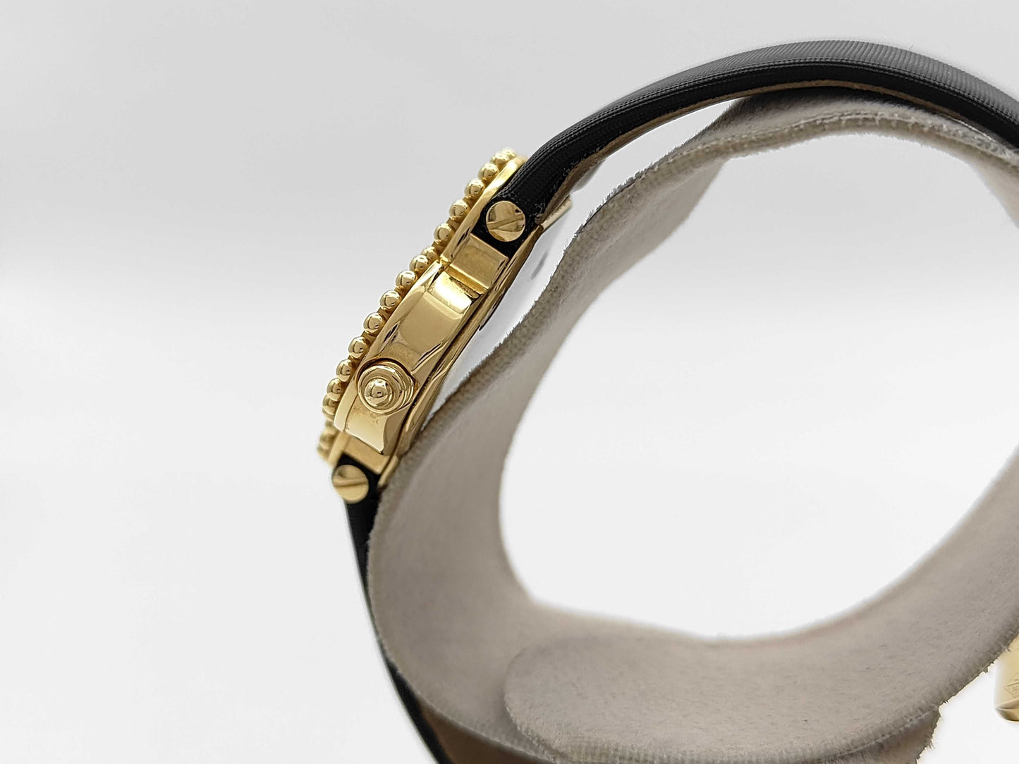 Van Cleef&Arpels HH136982 136574 Quartz Black Dial K18 Women's Watch