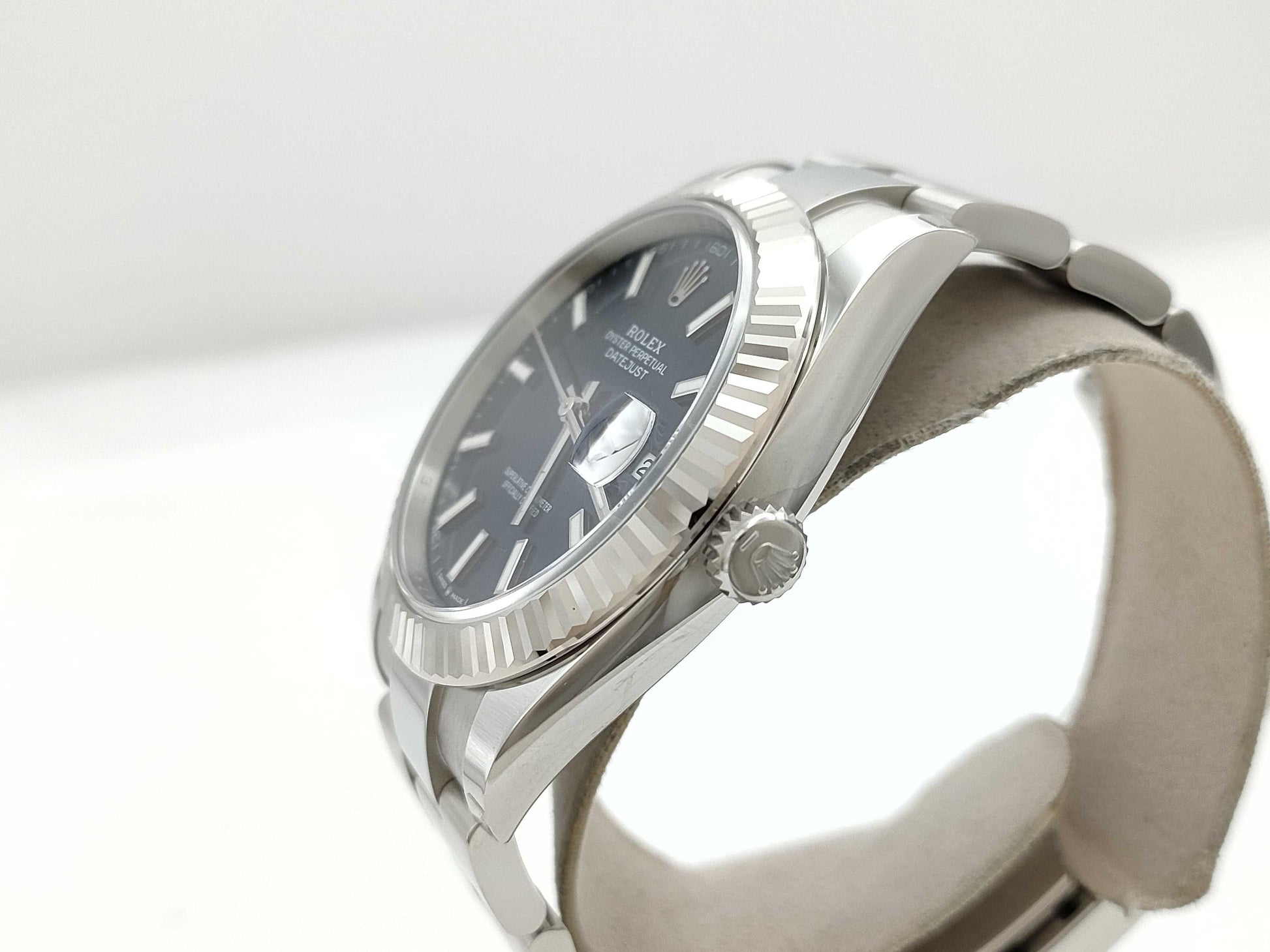 ROLEX 126334 P67Y7464 Bright Blue Oyster Breath Men's Watch