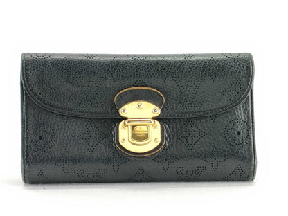 LOUIS VUITTON Mahina Vuitton Mahina Portefeuille Amelia Long Wallet Black Wallet