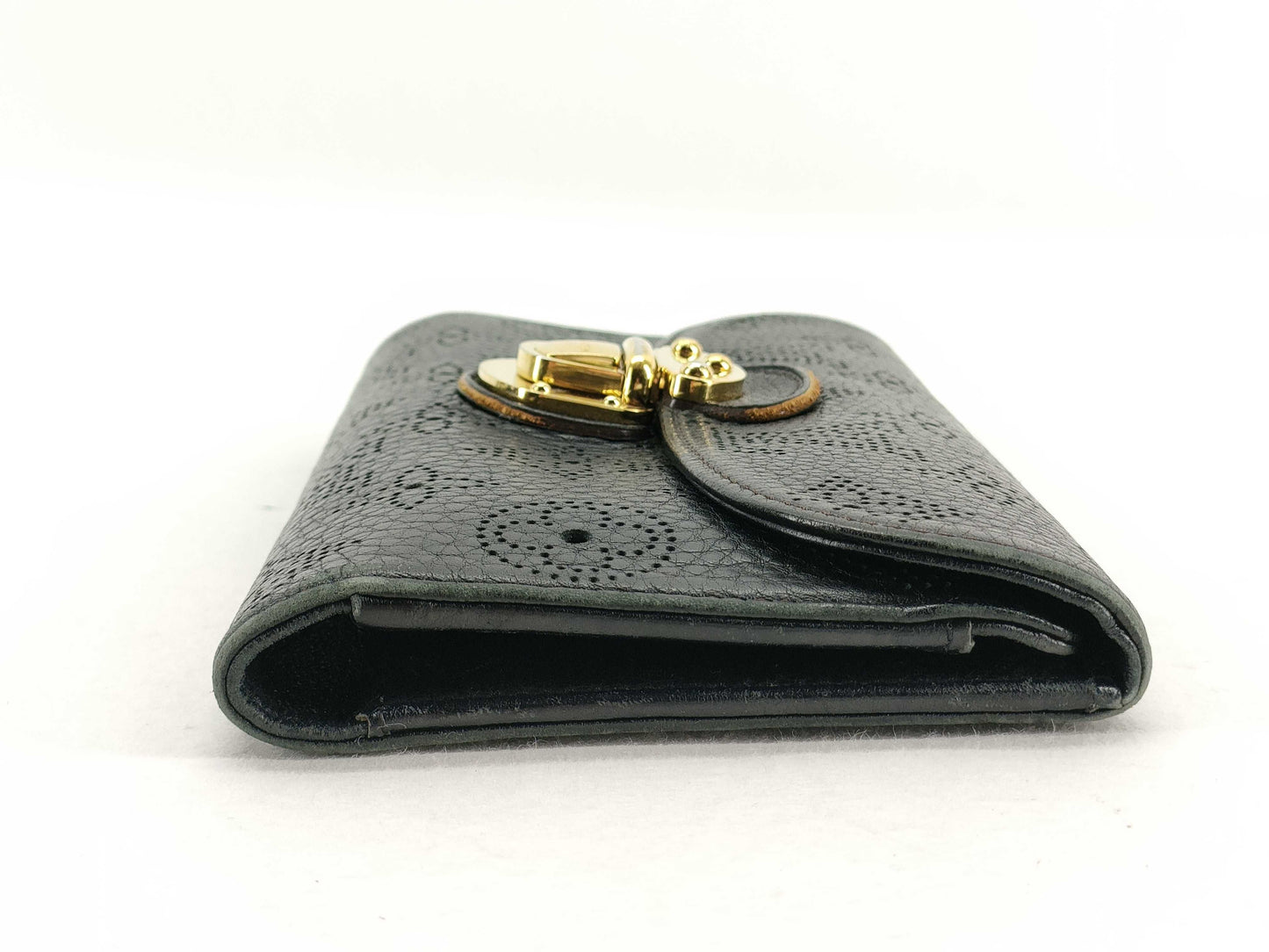 LOUIS VUITTON Mahina Vuitton Mahina Portefeuille Amelia Long Wallet Black Wallet