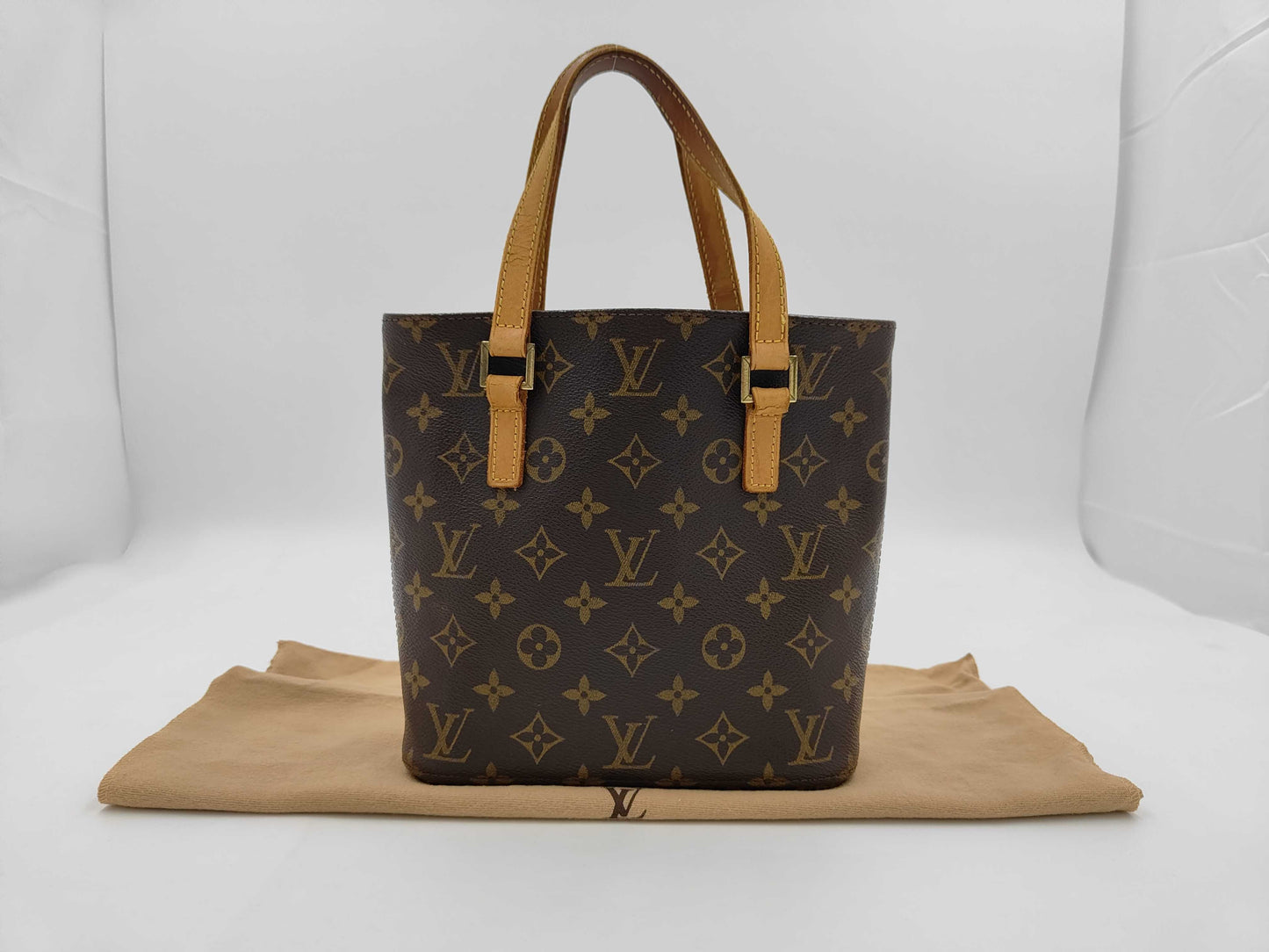 LOUIS VUITTON Louis Vuitton Monogram Vavant PM Handbag