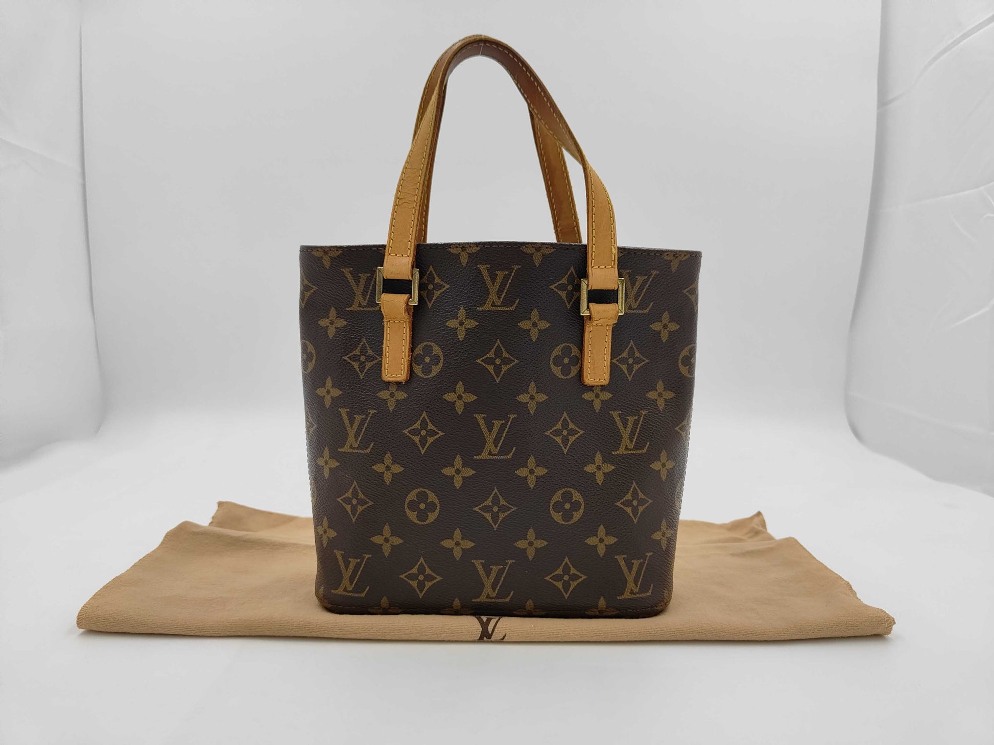 LOUIS VUITTON Louis Vuitton Monogram Vavant PM Handbag