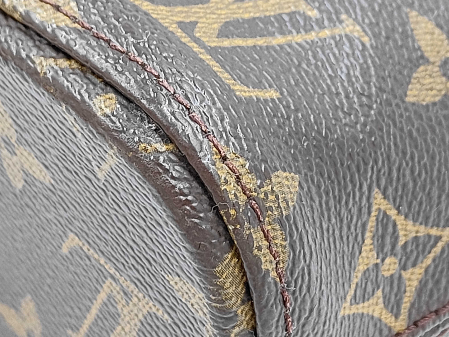 LOUIS VUITTON Louis Vuitton Monogram Vavant PM Handbag