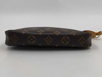 LOUIS VUITTON Louis Vuitton Monogram Accessoir Pouch