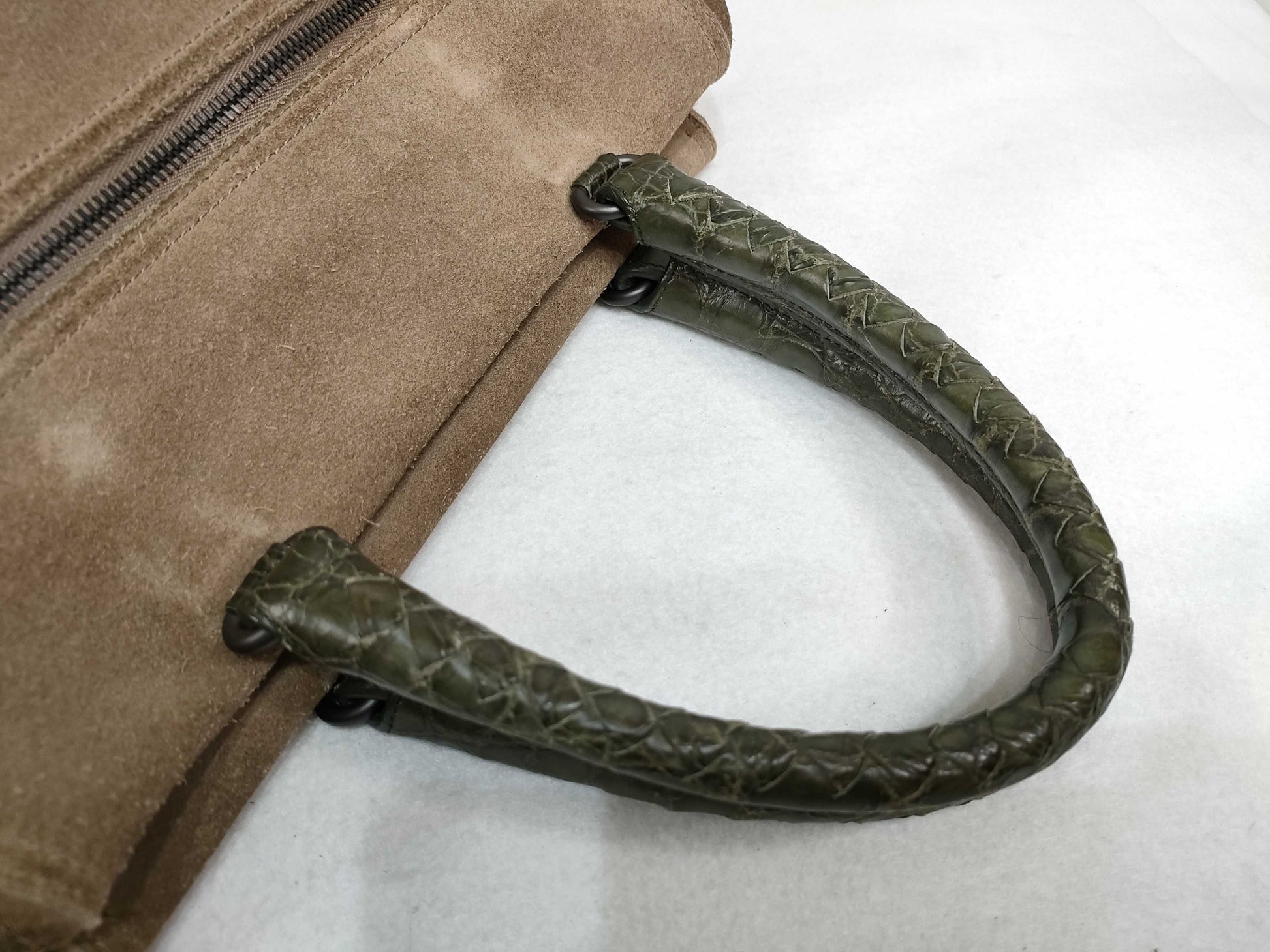 BOTTEGA VENETA Intrecciato Bottega Veneta Crocodile Boston Bag Suede Genuine Leather Tote Bag Handbag