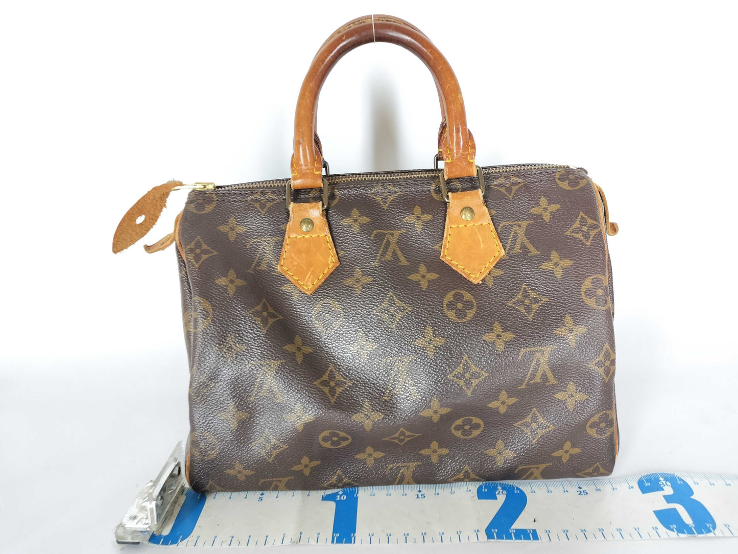 LOUIS VUITTON Monogram Louis Vuitton Speedy 25 Boston Bag