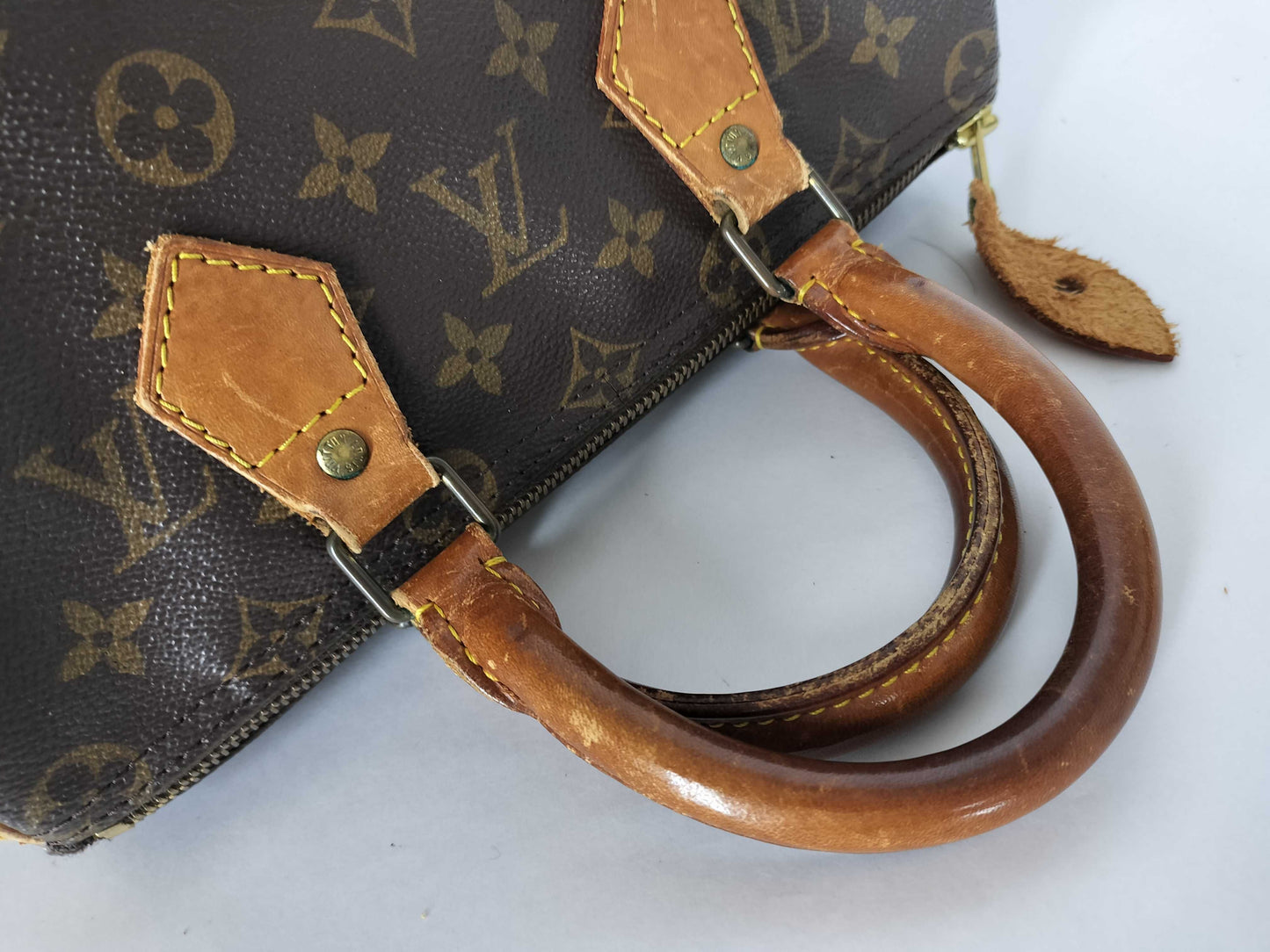 LOUIS VUITTON Monogram Louis Vuitton Speedy 25 Boston Bag