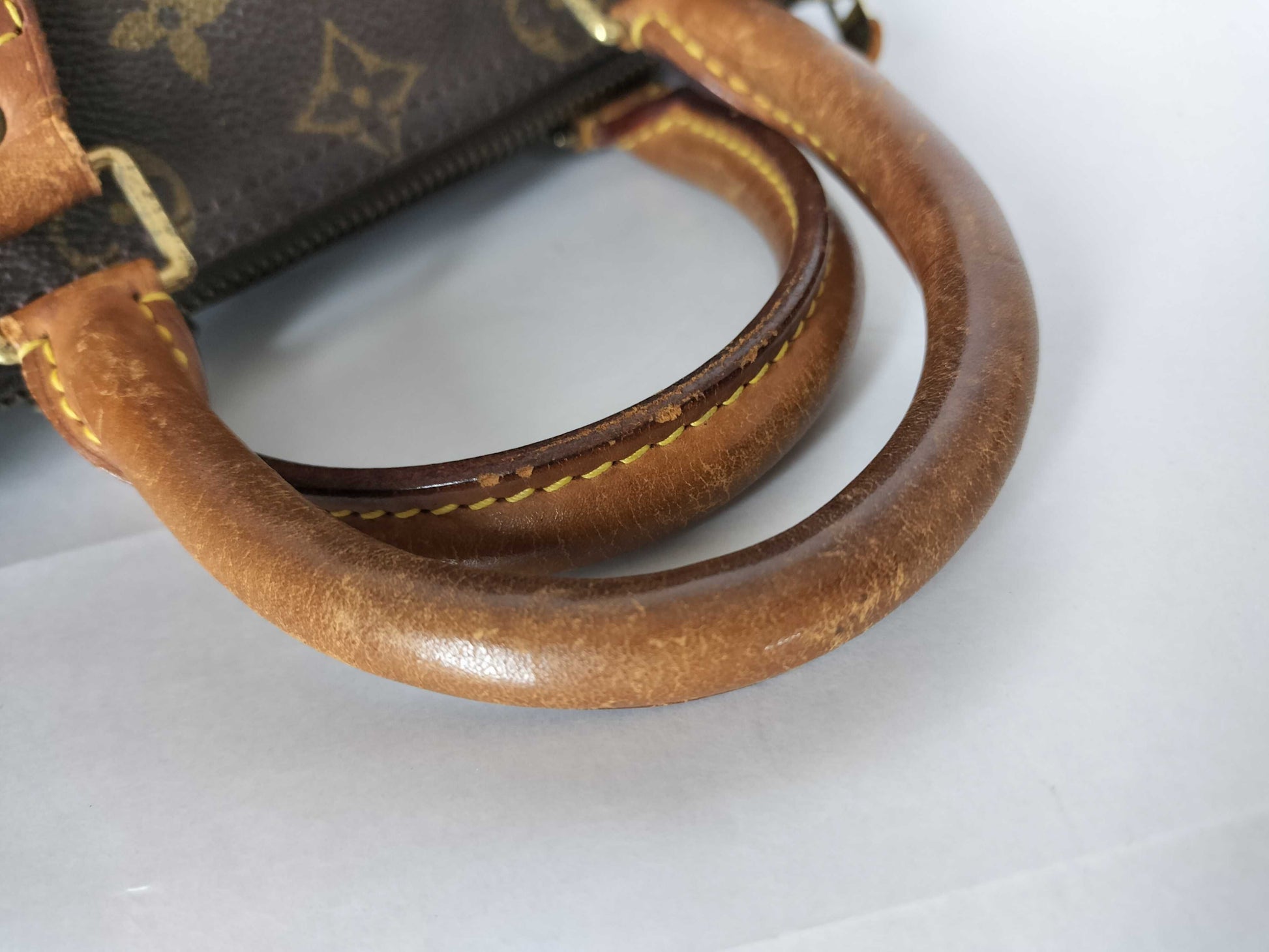 LOUIS VUITTON Monogram Louis Vuitton Speedy 25 Boston Bag