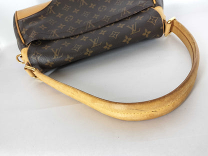 LOUIS VUITTON Monogram Louis Vuitton MG Beverly Bag
